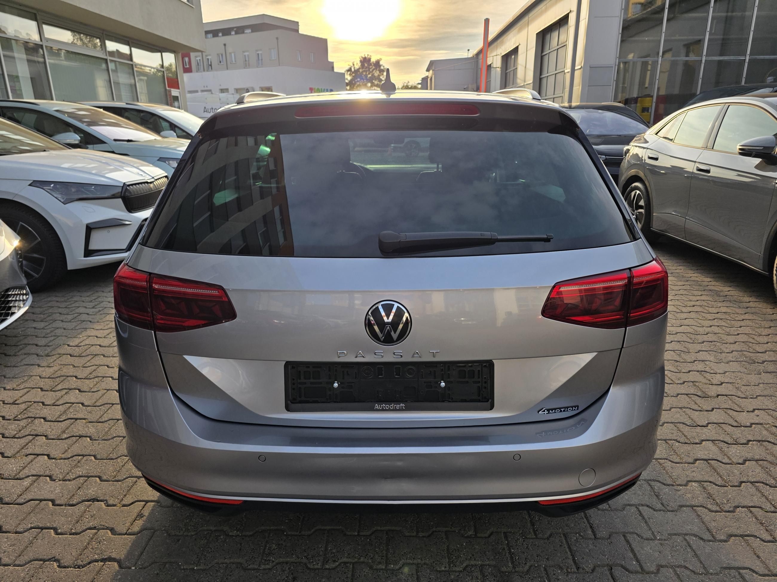 Volkswagen Passat Variant, TDI 147kW 4x4 DSG / Tažné - fotka 4