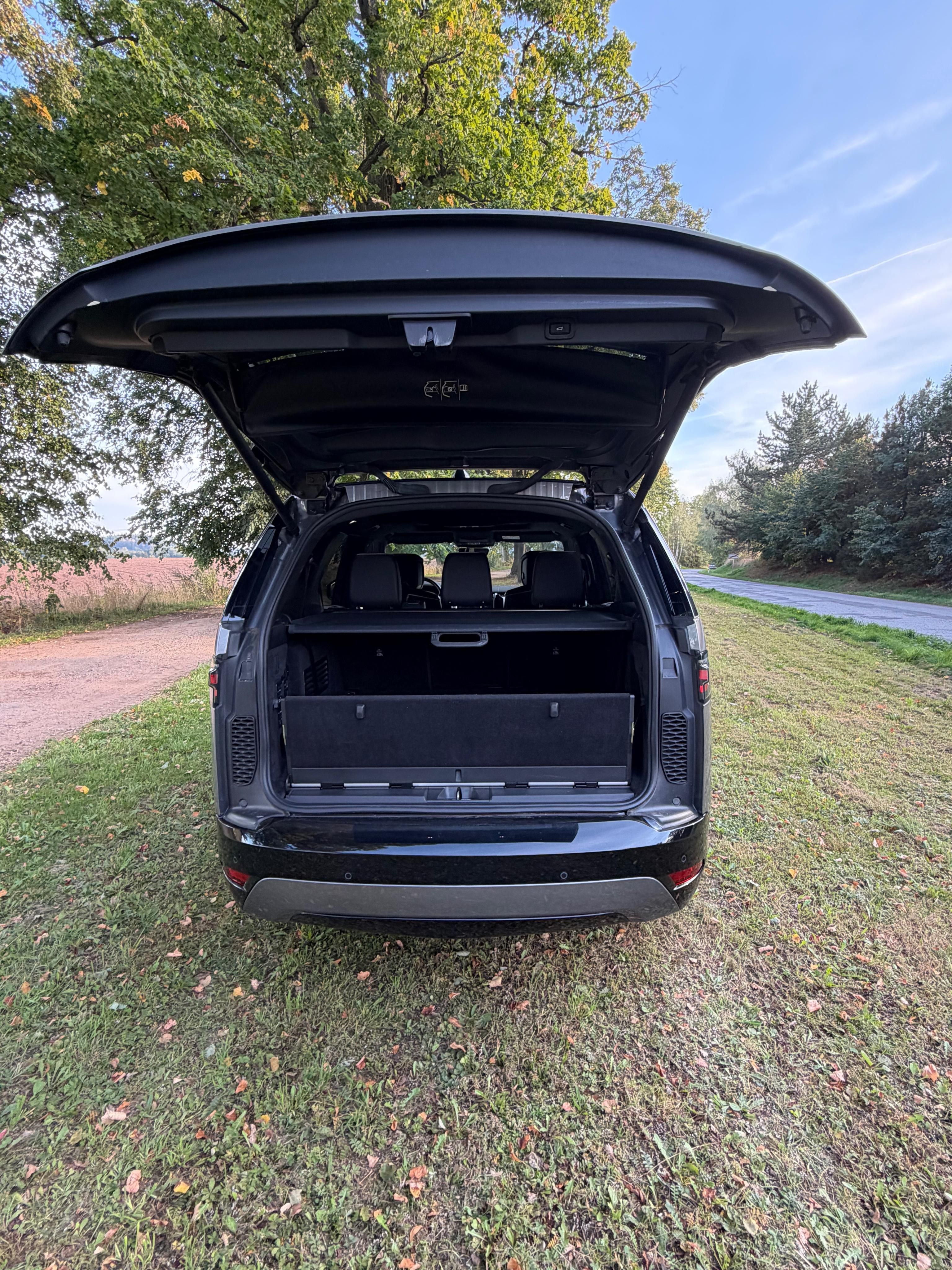 Land Rover Discovery, D250 R Dynamic HSEmild-hybrid - fotka 4