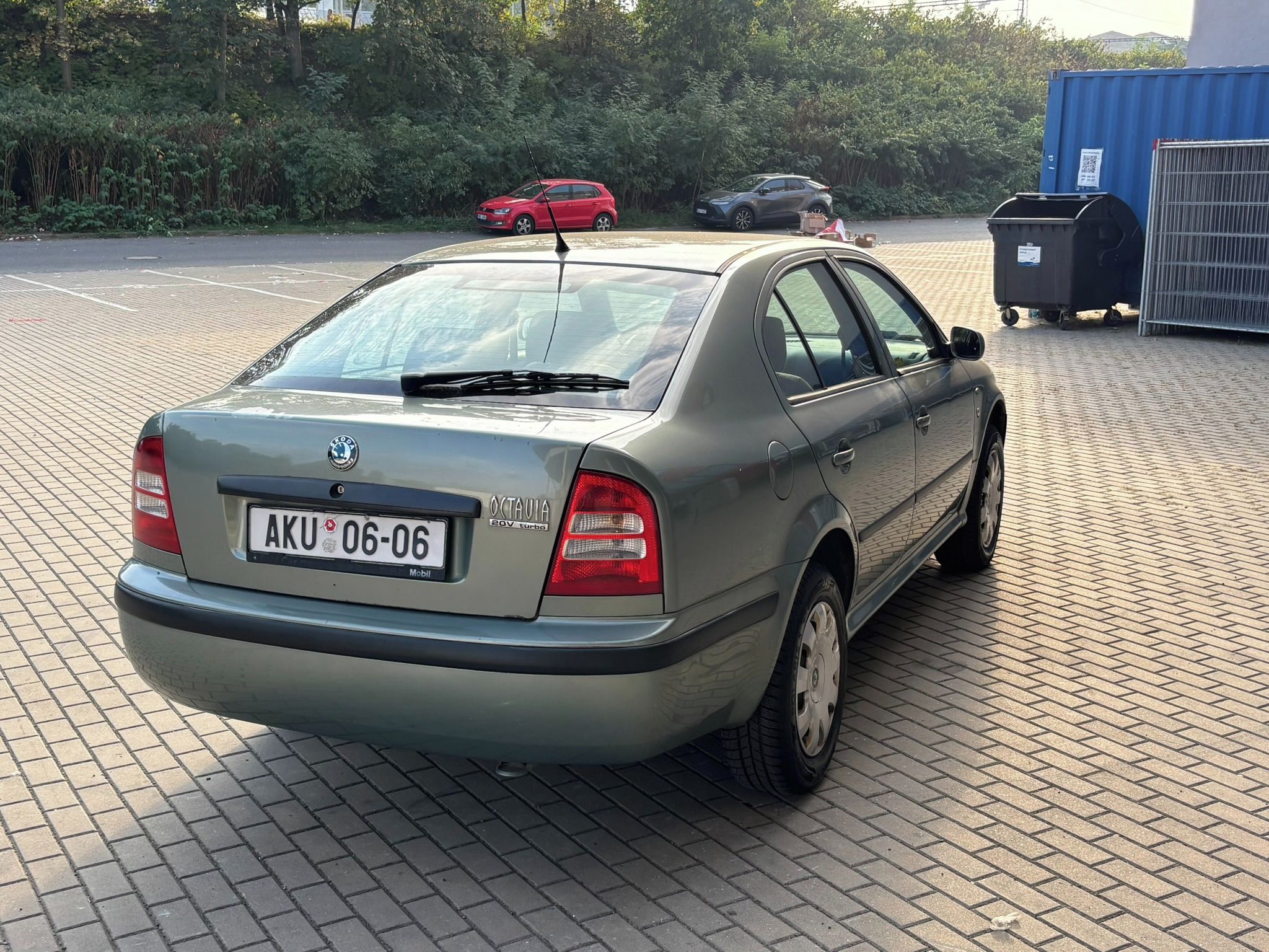 Škoda Octavia, 1.8T, 110kw Původ ČR 1. maj. - fotka 5