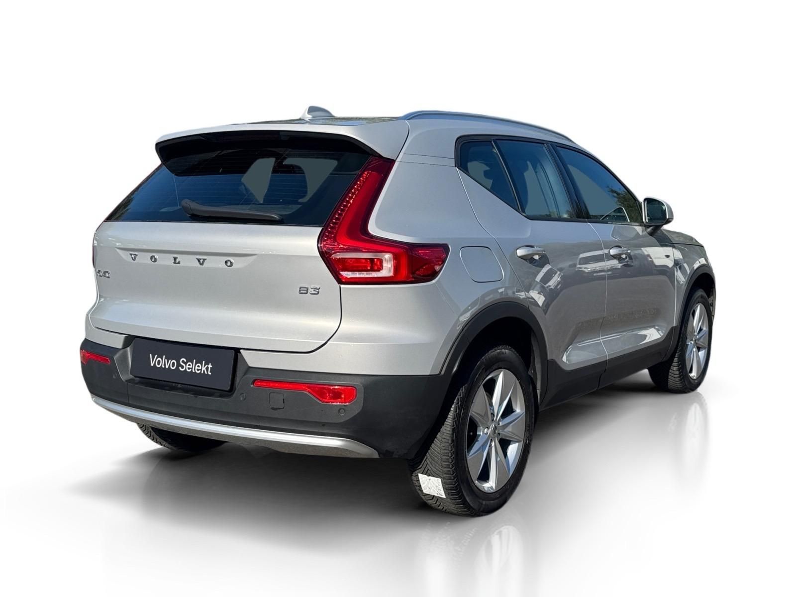 Volvo XC40, B3 FWD // 1. maj // ČR + kola - fotka 6