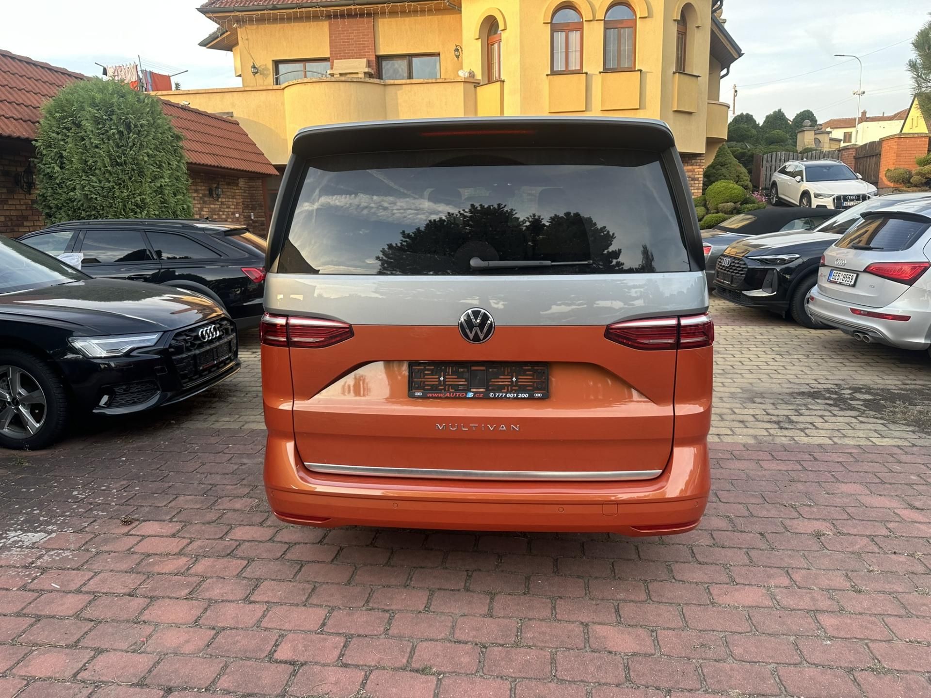 Volkswagen Multivan, HIGHLINE, HEAD-UP, STYLE - fotka 6