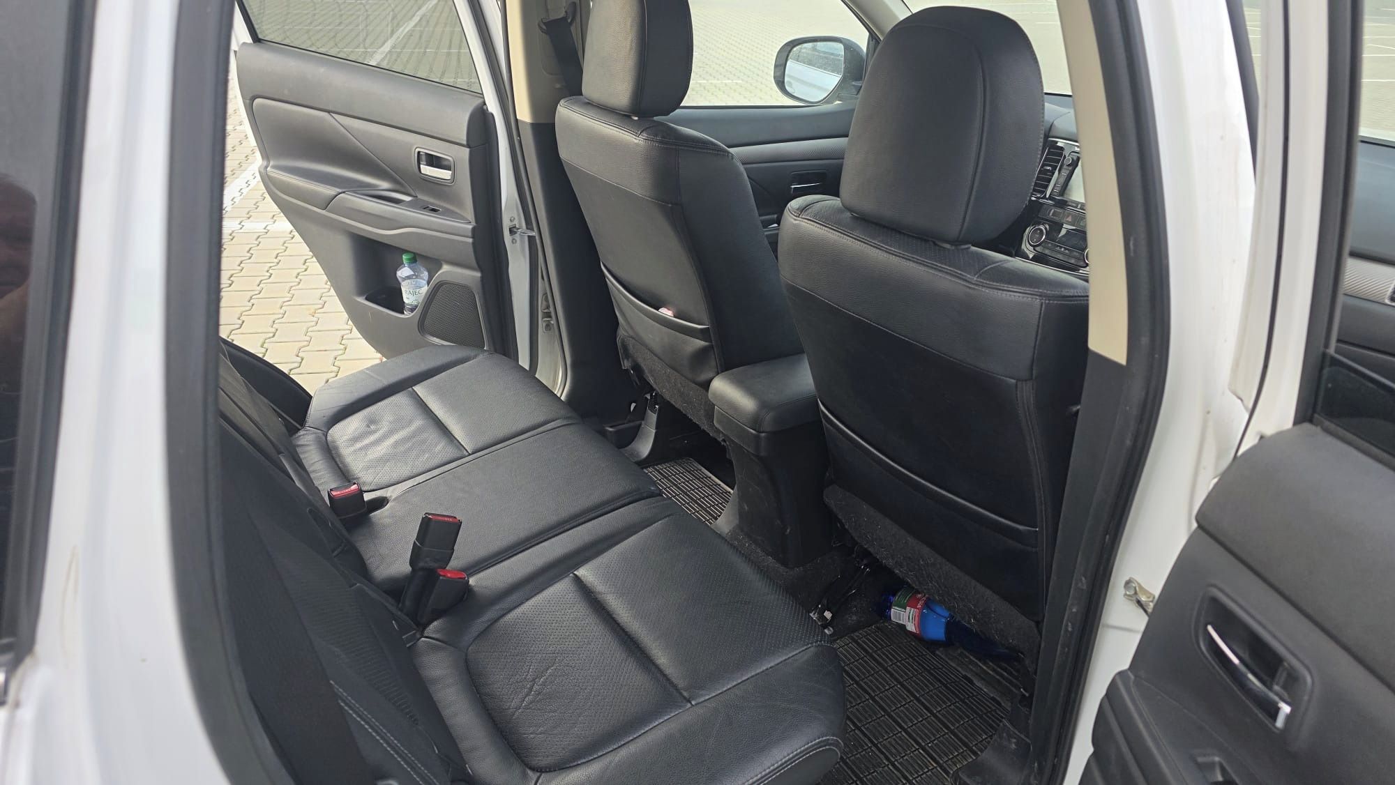 Mitsubishi Outlander, 7 MÍST - fotka 6