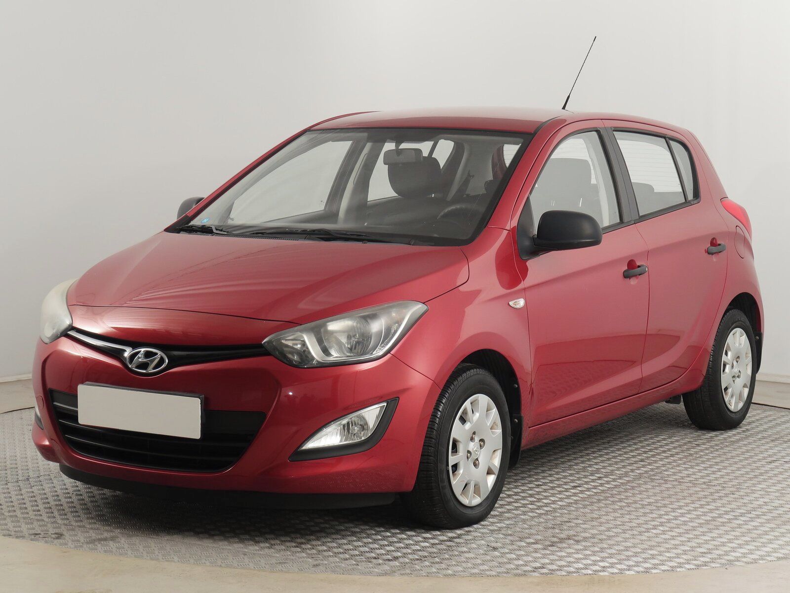 Hyundai i20, 1.2, ČR,1.maj, Serv.kniha - fotka 2