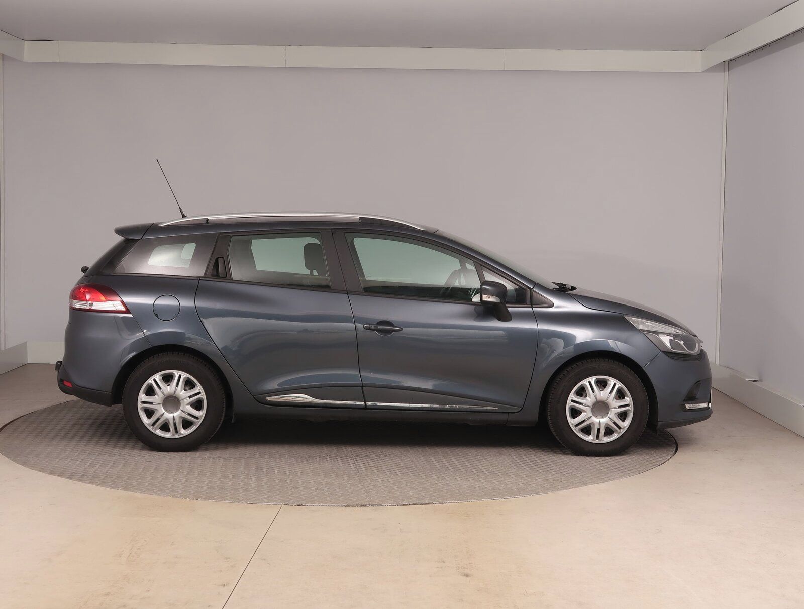 Renault Clio, 0.9 TCe, Tempomat, El. okna - fotka 6