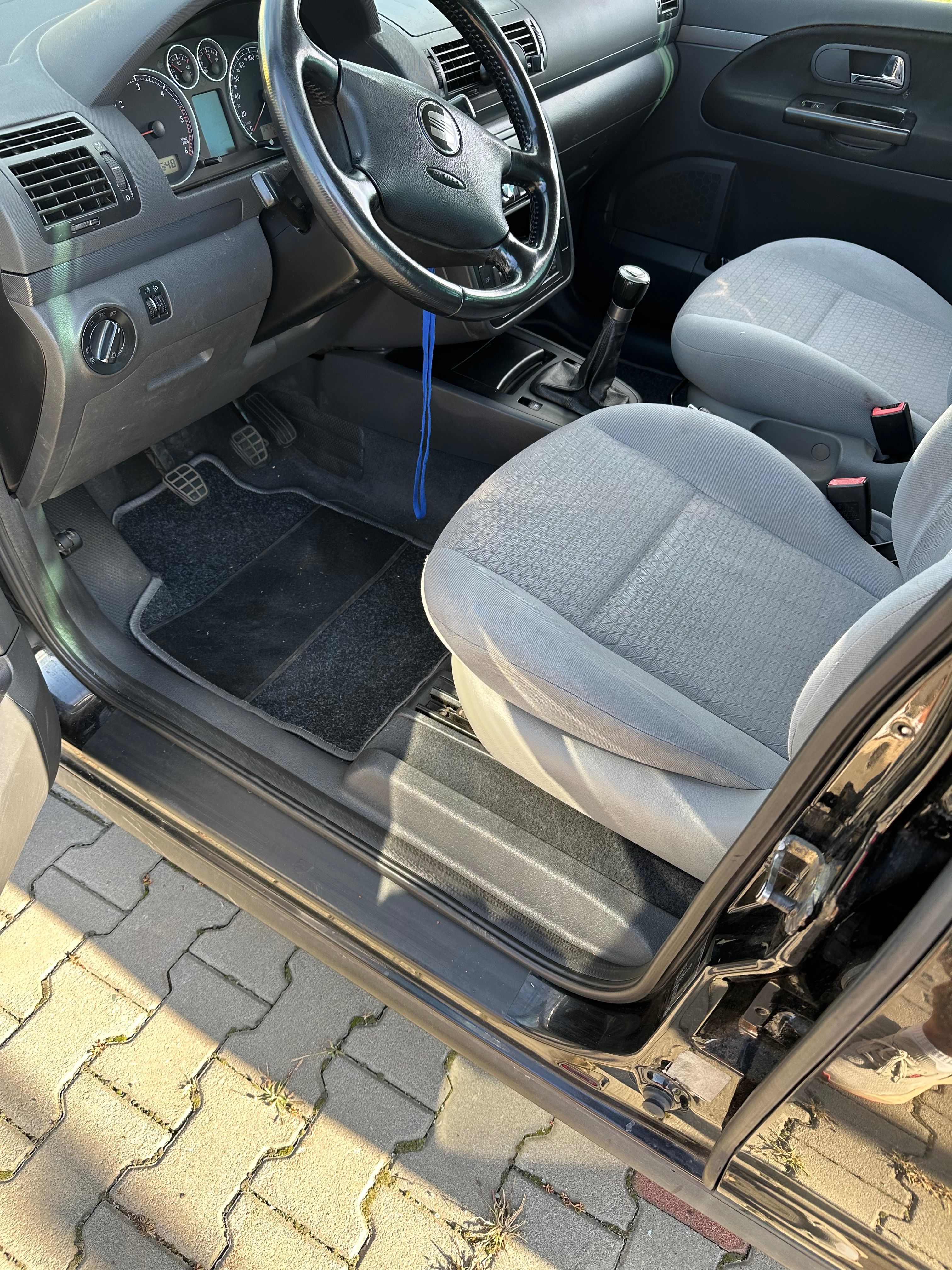 Seat Alhambra, 1.9 TDI 96Kw - fotka 4