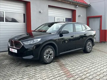 BMW iX2, eDrive20  Záruka BMW 150kW