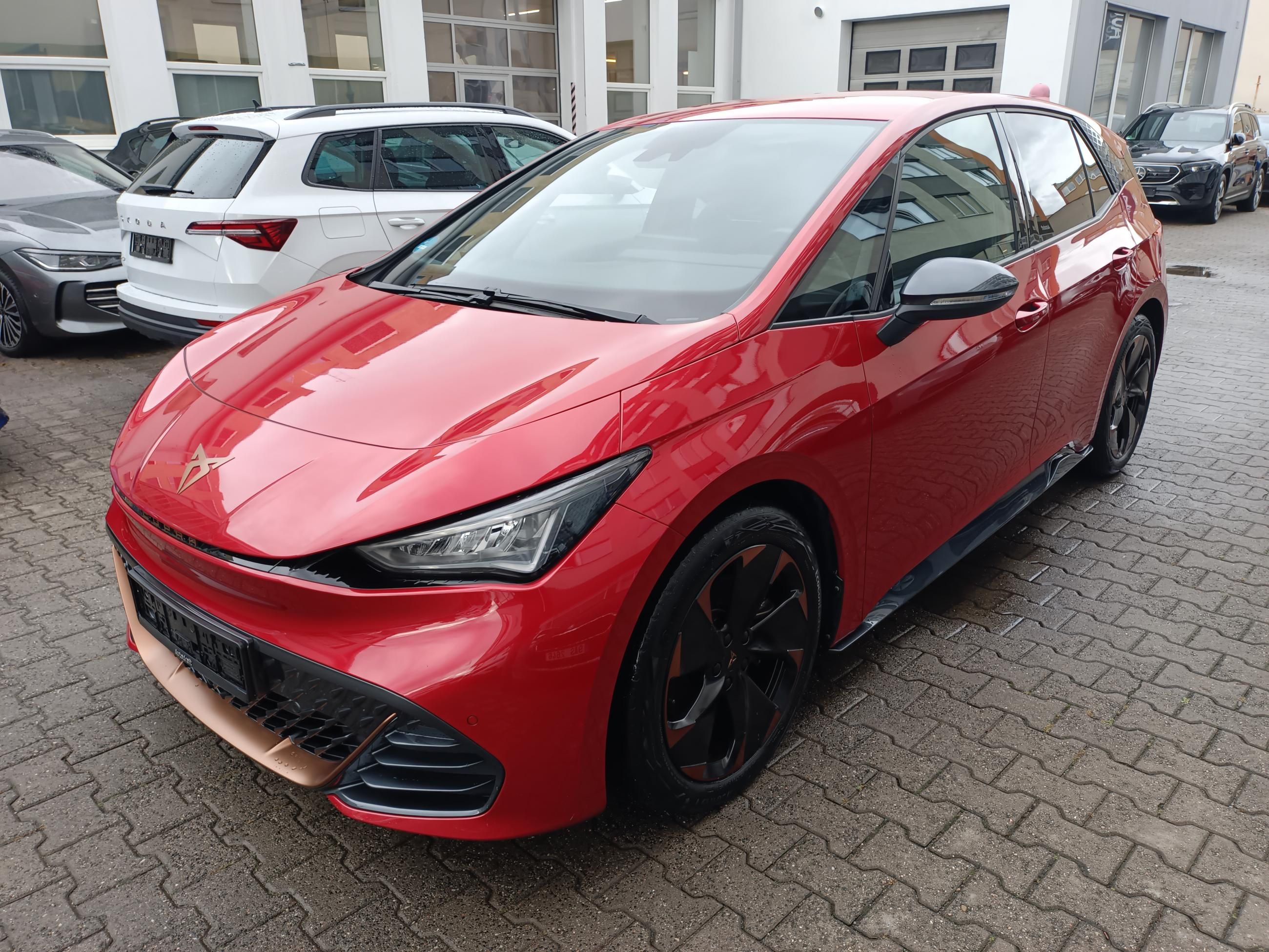 Cupra Born, e-Boost 170kW - fotka 4