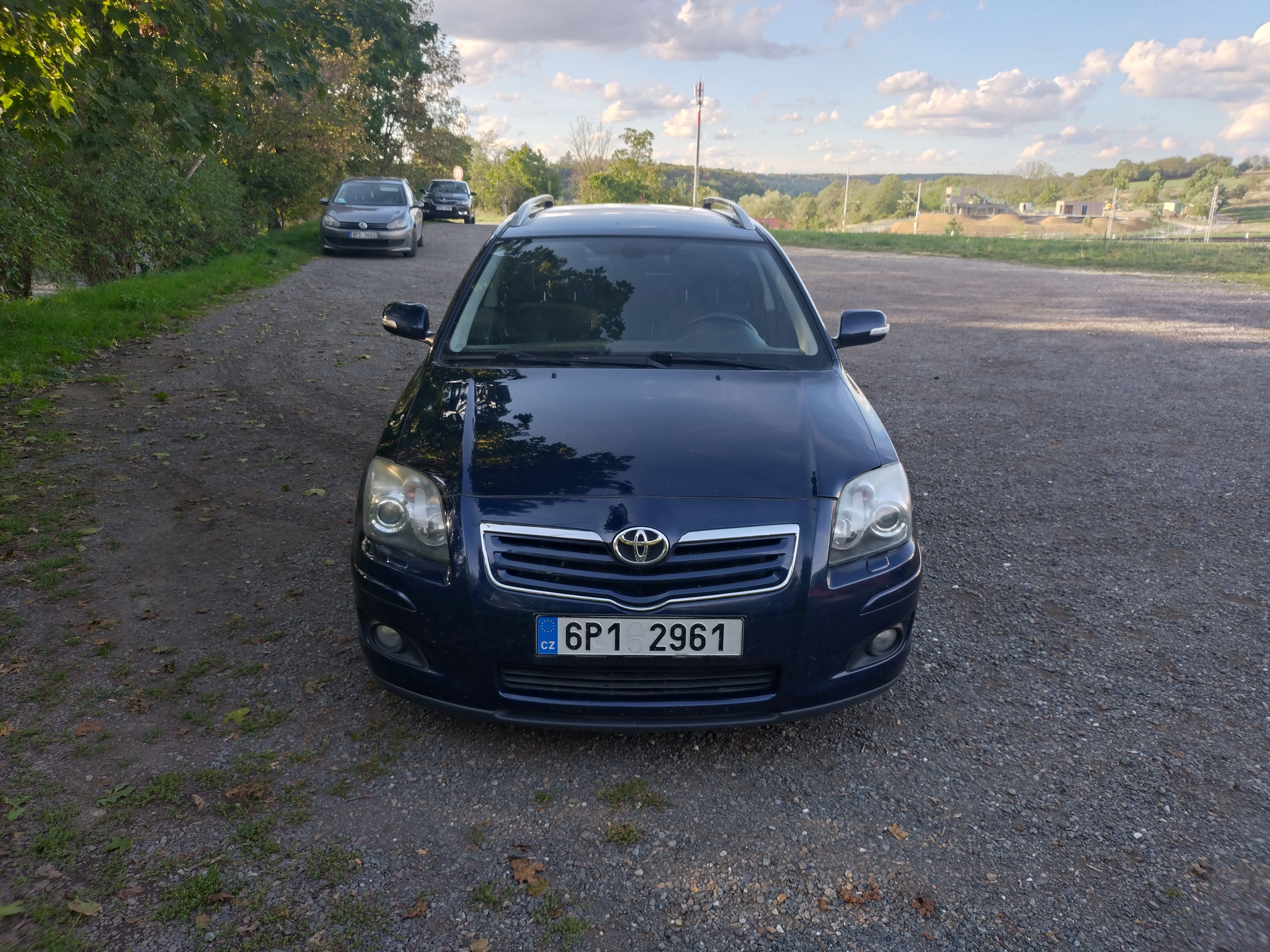Toyota Avensis, 2.0 D-4D, tažné, motor po GO - fotka 2