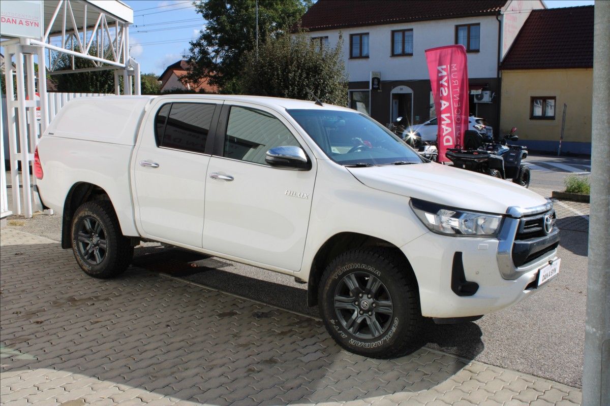 Toyota Hilux, 2,4 D-4D 150 DC 4x4 1.maj. CZ - fotka 2