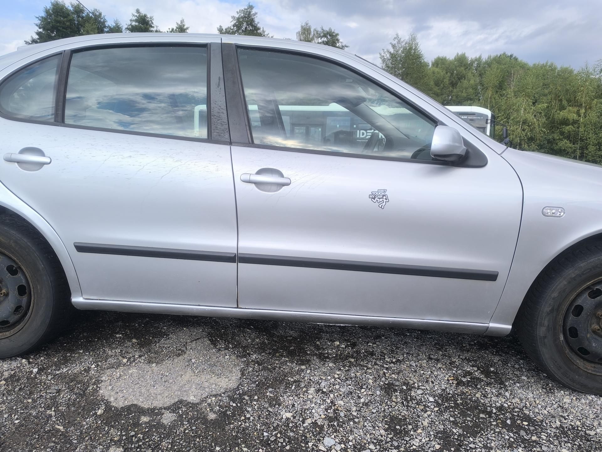 Seat Leon, BEZ KOROZE,KLIMA,240KM,NOVÁ TK - fotka 6
