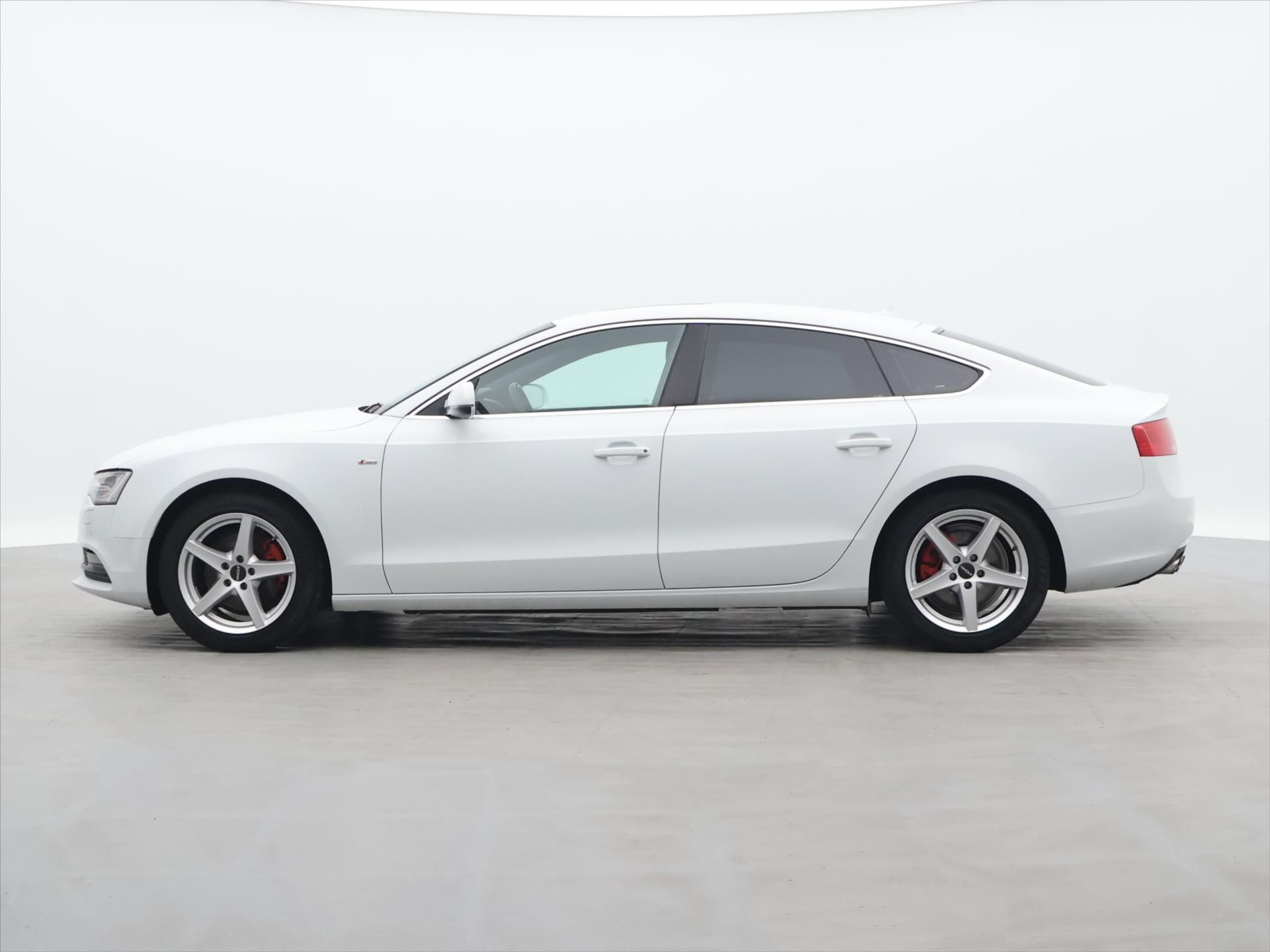 Audi A5, 2,0 TDI 125kW Sportback - fotka 4