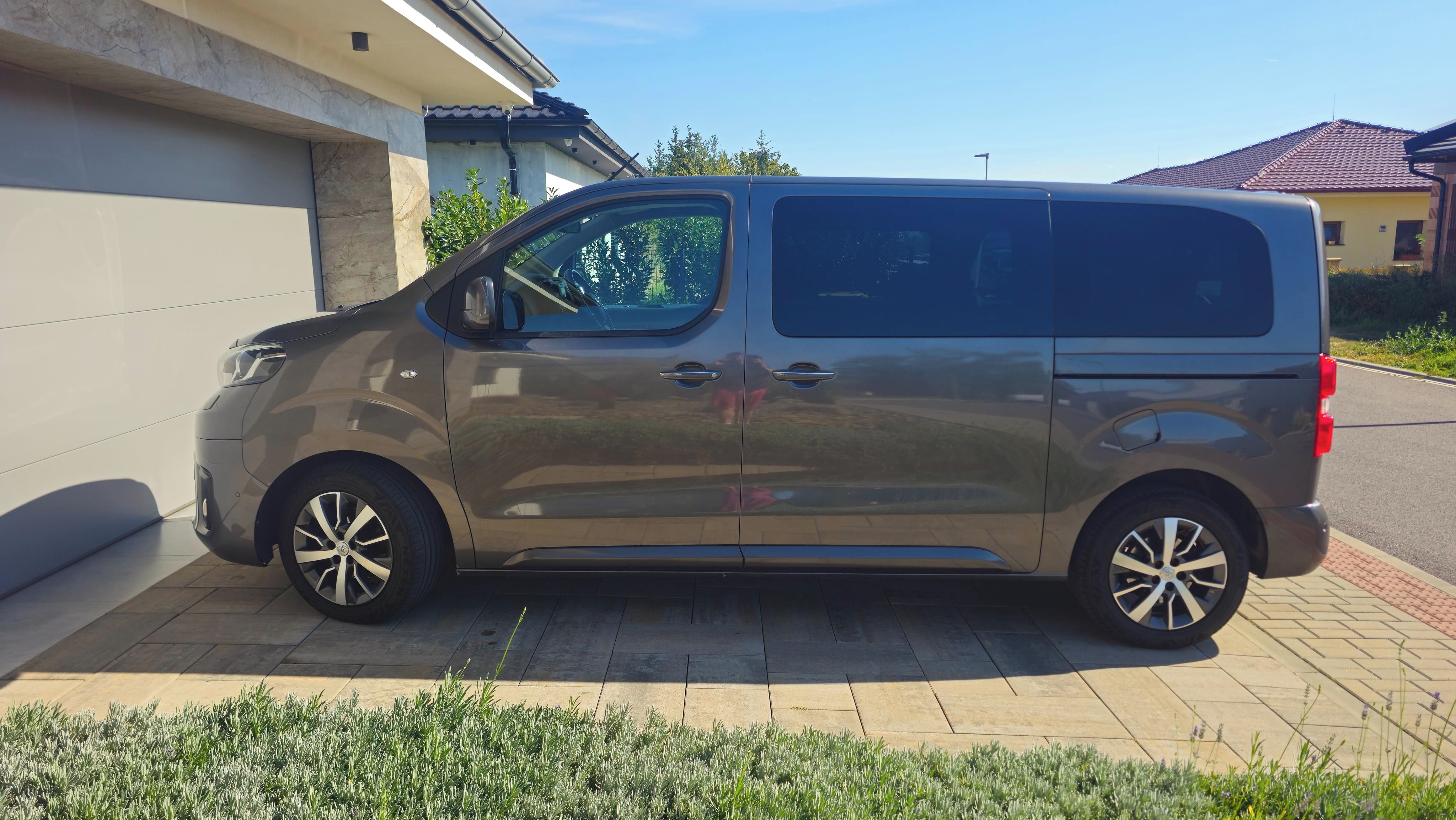 Toyota Proace Verso, 2,0D*130KW*KAMER*8M*CZ*N.TOPEN - fotka 3