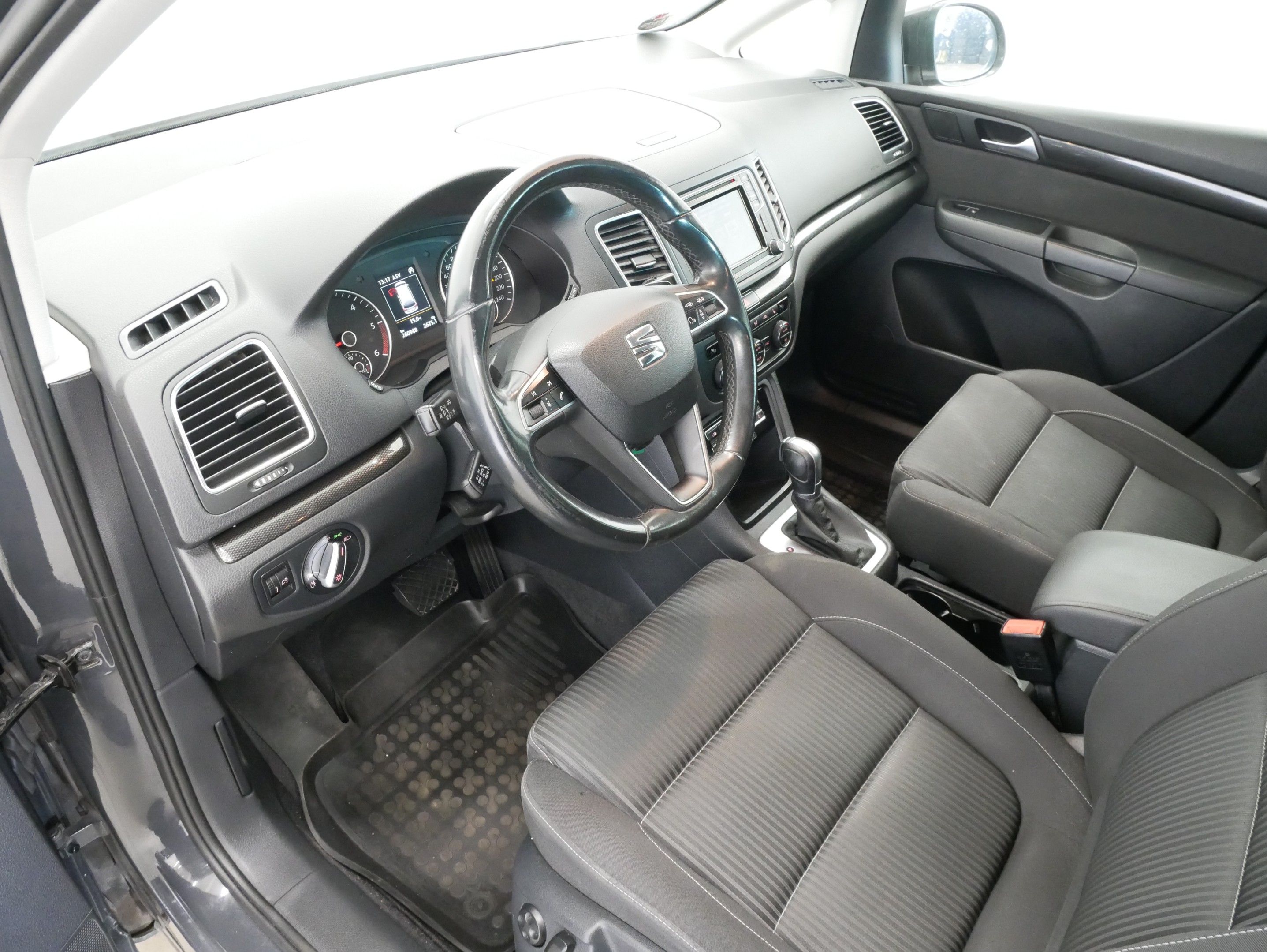 Seat Alhambra, 2.0 TDi 110 kW Xcellence 7míst - fotka 5