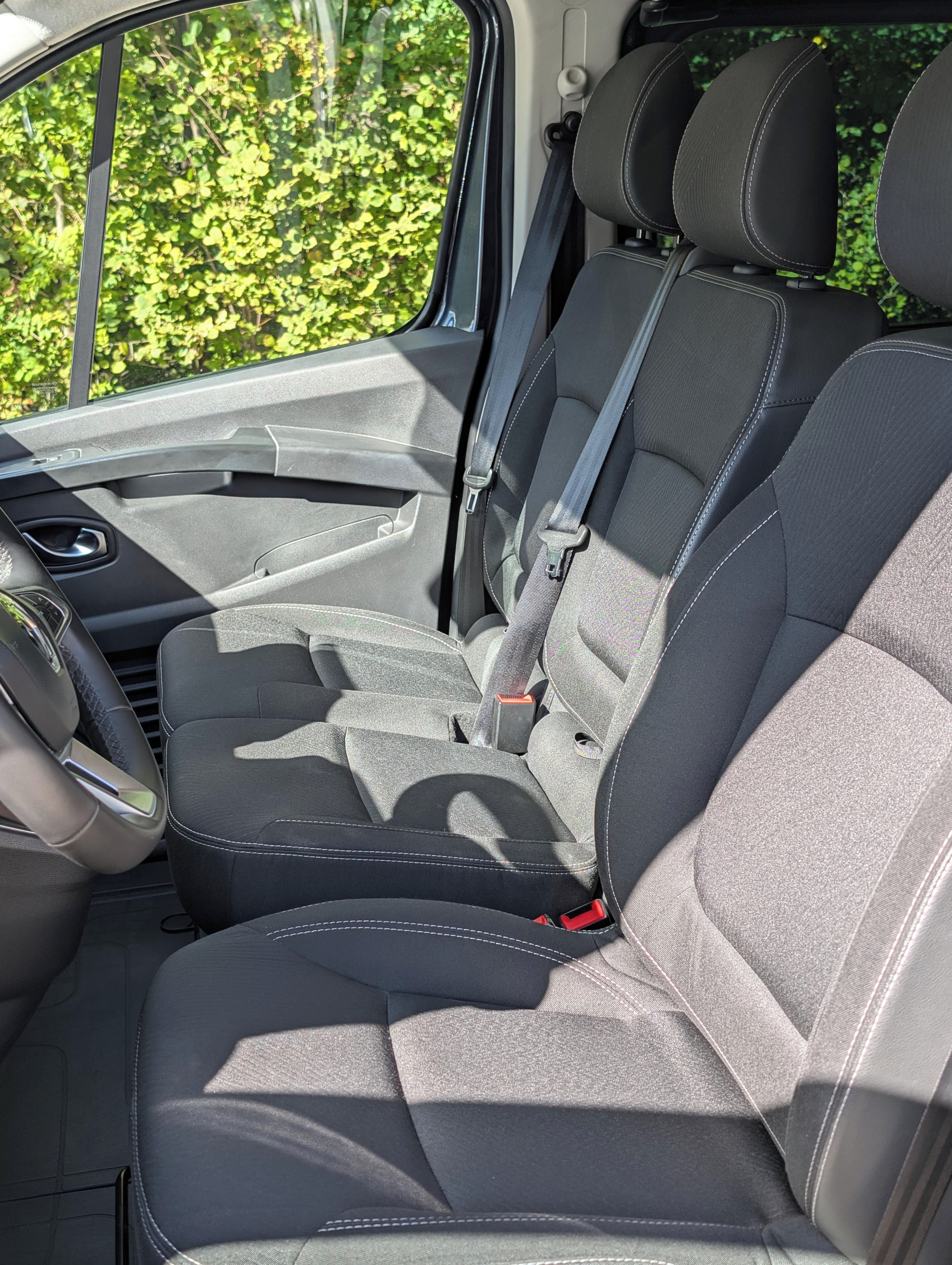 Renault Trafic, L2 Equilibre Blue dCi 170 EDC - fotka 5