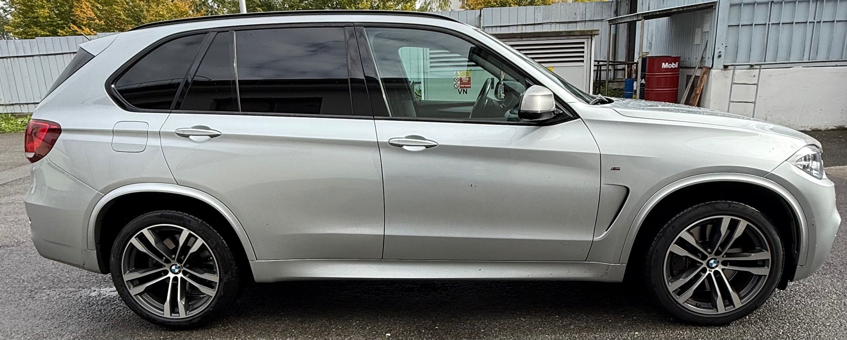 BMW X5, BMW X5 M50d Mpaket - fotka 5