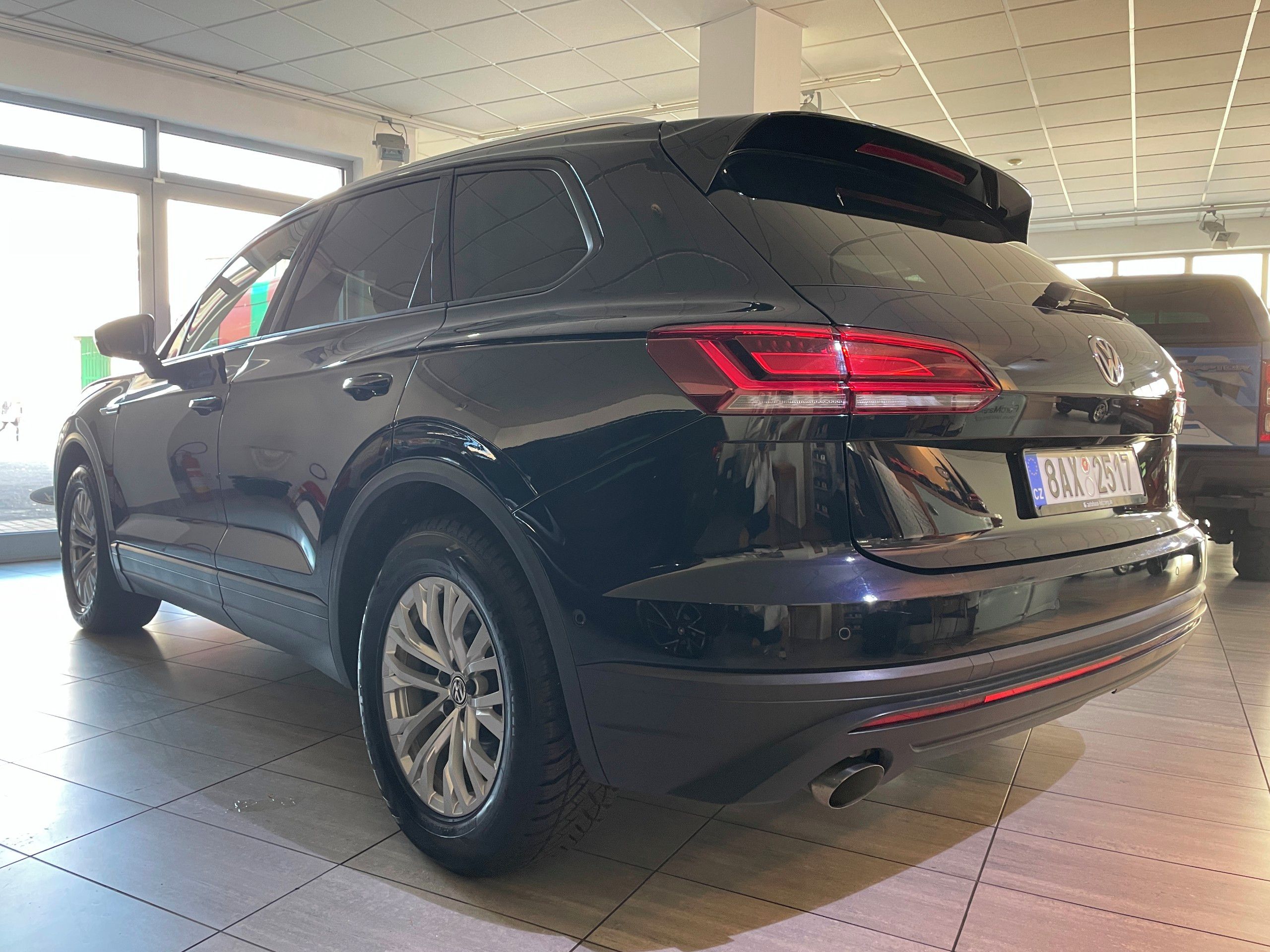 Volkswagen Touareg, 3.0 TDI V6 170kW 4Motion - fotka 4