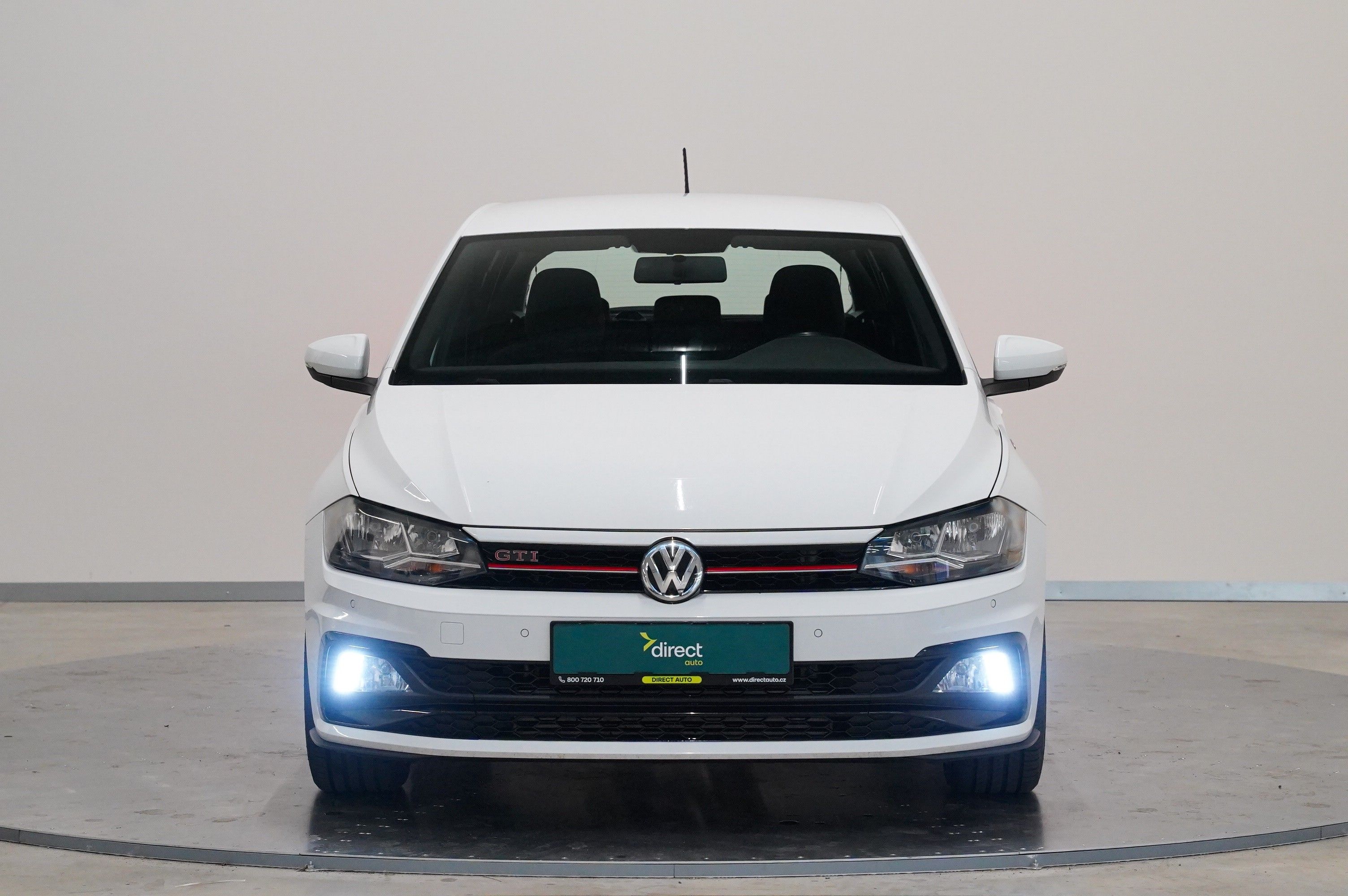 Volkswagen Polo, GTI 2,0 TSI 147 kW - fotka 4