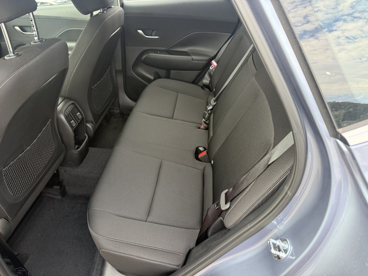 Hyundai Kona, KONA 27 1,6 T-GDI MT SMART - fotka 6