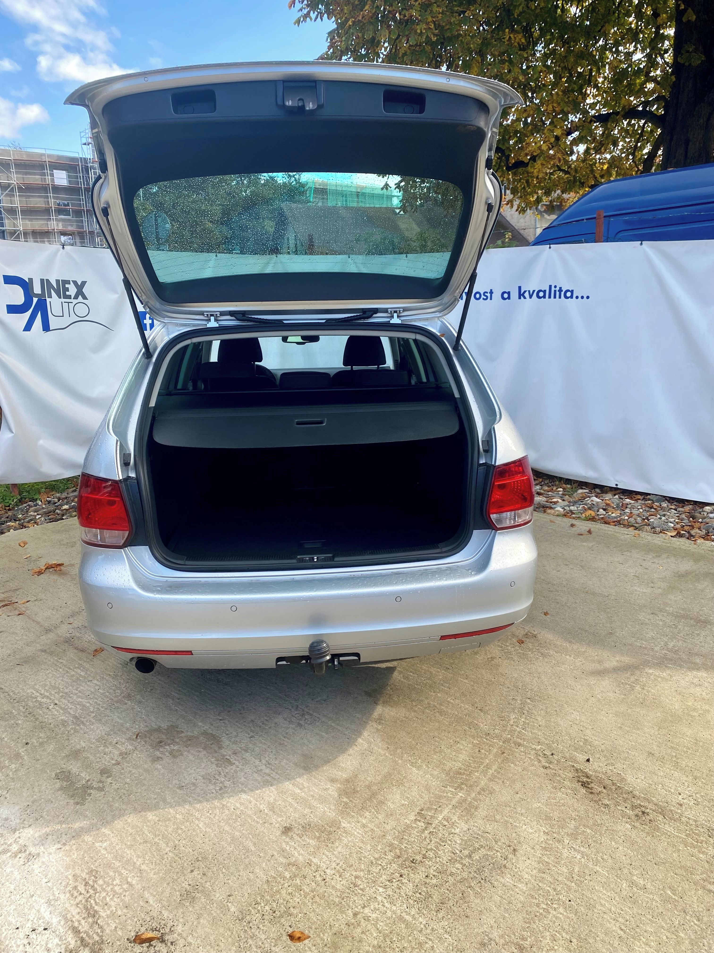 Volkswagen Golf, 1.6 TDI , 77 kW , KOMBI - fotka 4