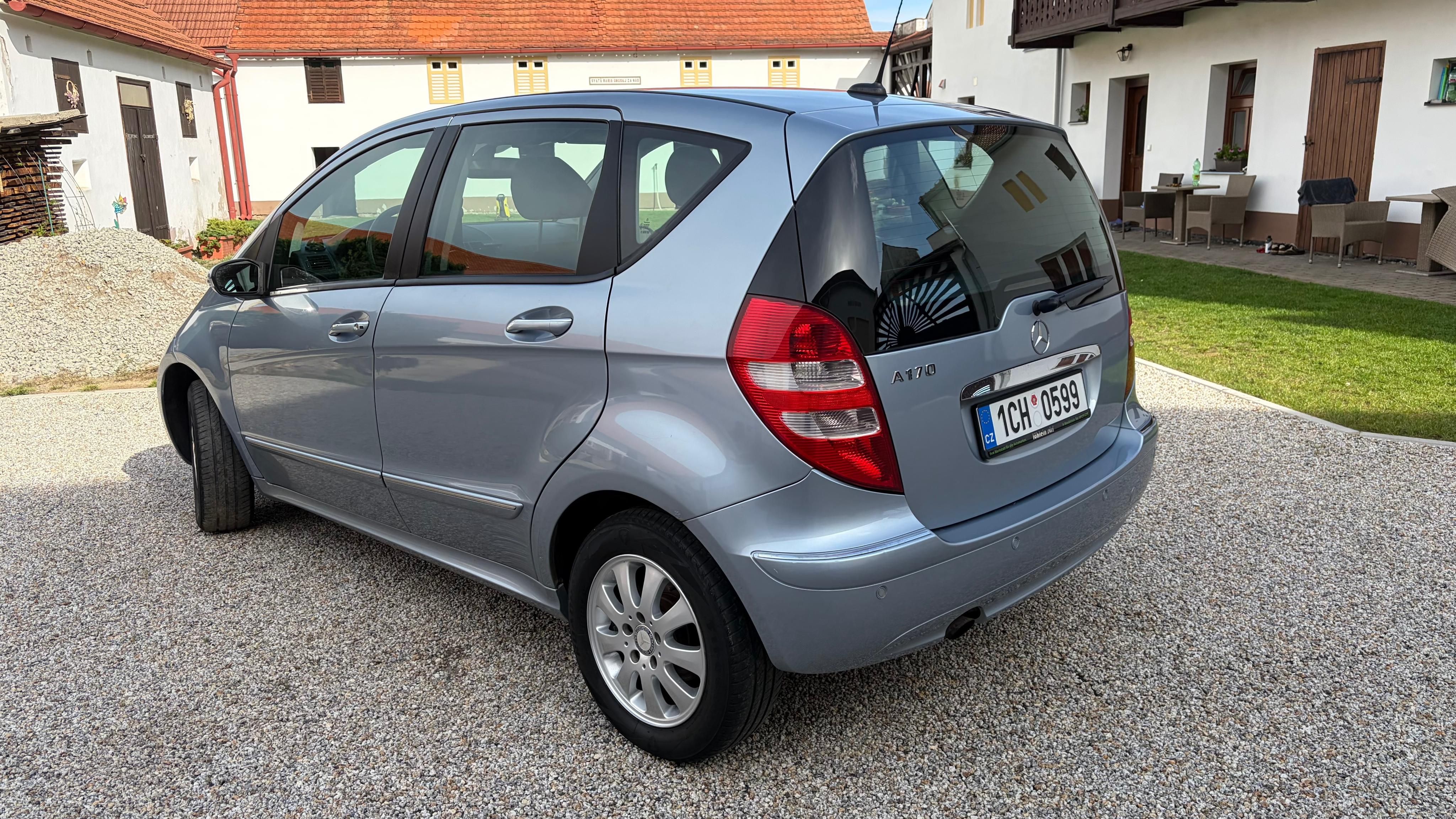 Mercedes-Benz Třídy A, Elegance - fotka 3
