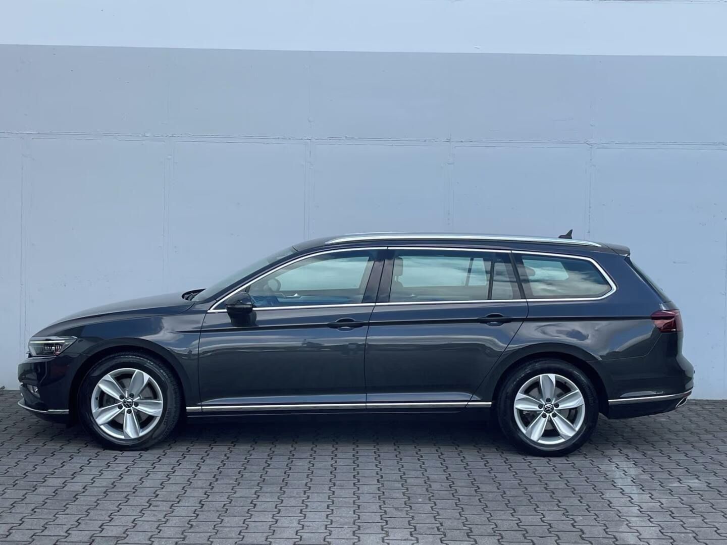 Volkswagen Passat Variant, 2.0 TSI DSG Elegance*Kamera* - fotka 6
