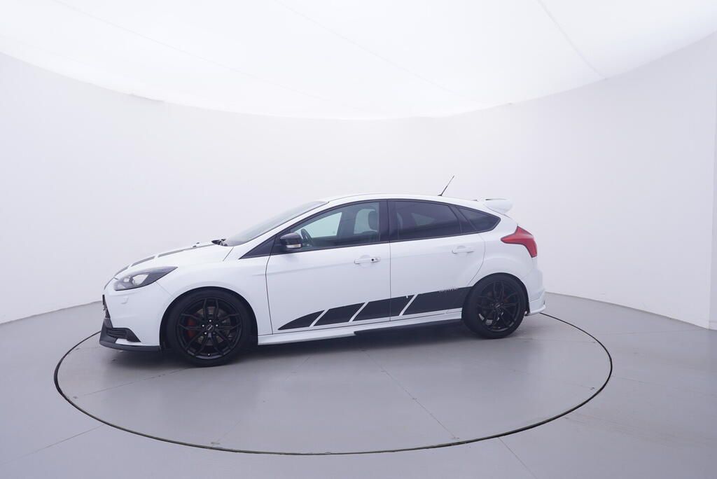 Ford Focus, ST 2.0 2.0L EcoBoost 184 kW - fotka 2