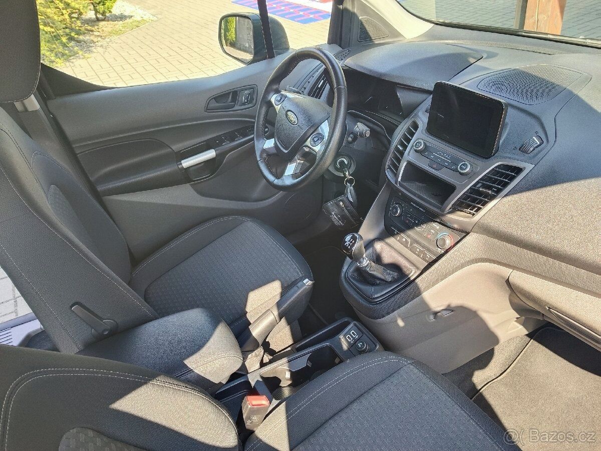 Ford Tourneo Connect, Ford Tourneo Connect - 7 míst - fotka 4