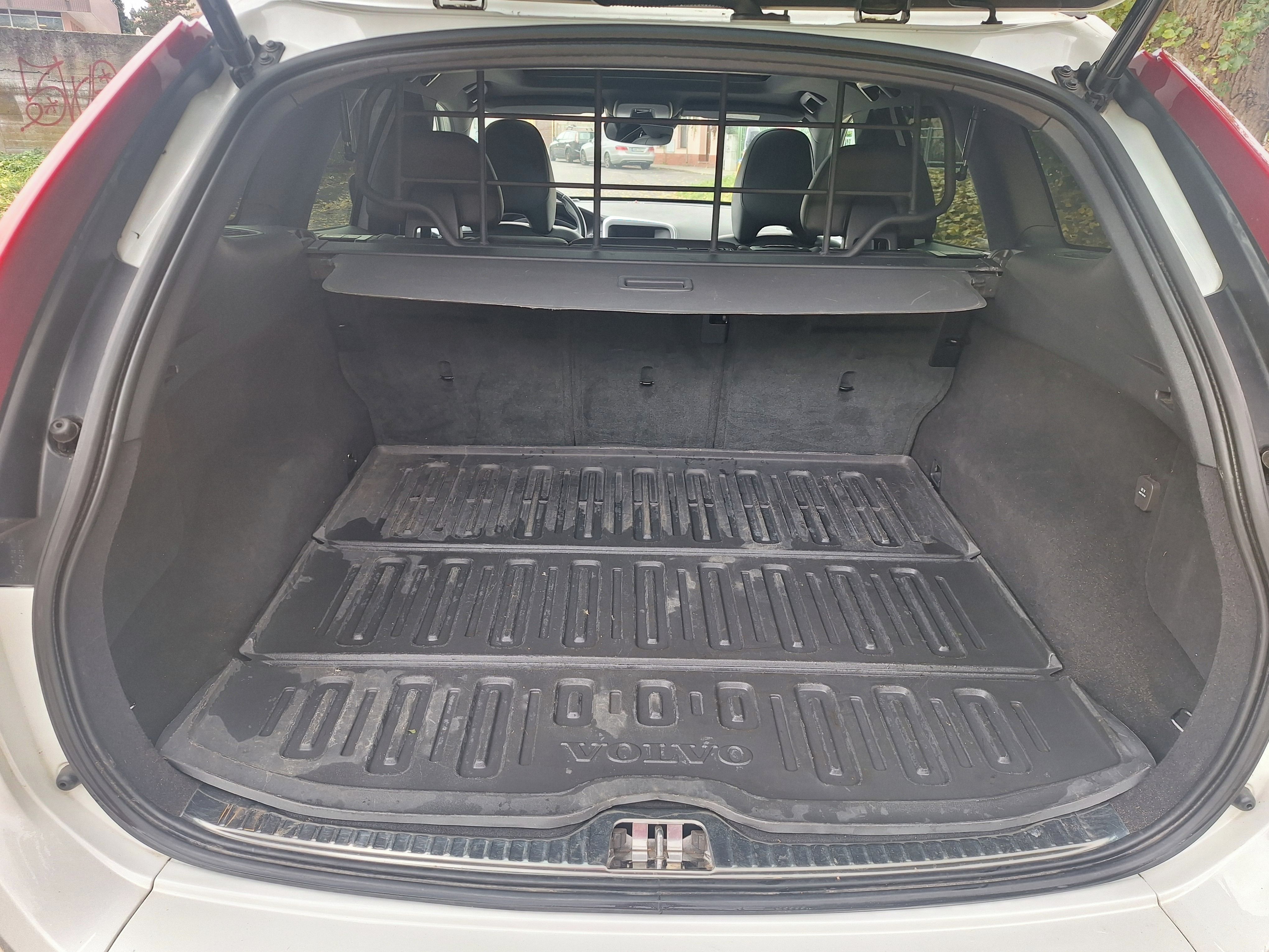 Volvo XC60, D4,140 kW, 2015, 140 600km - fotka 6