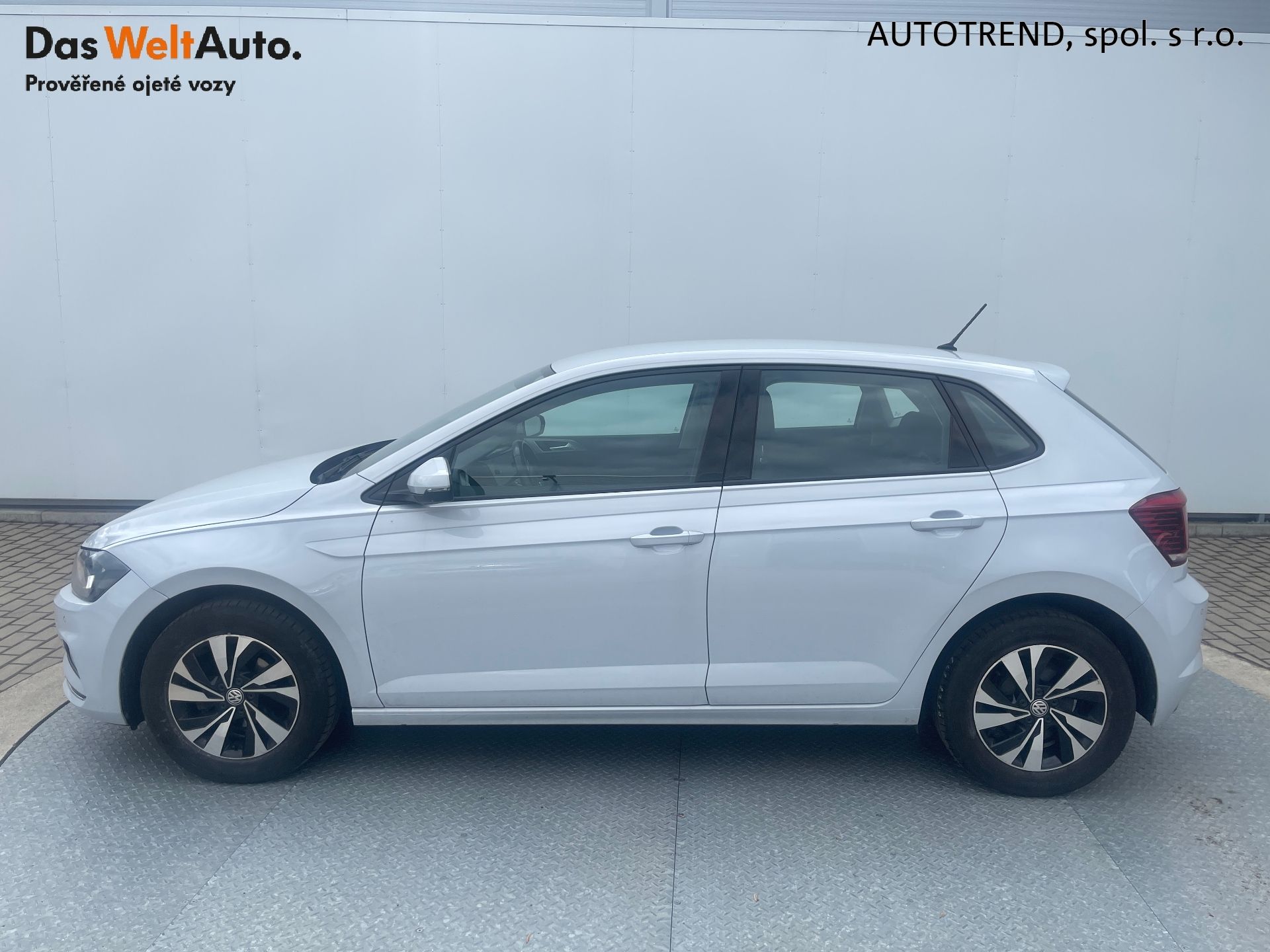 Volkswagen Polo, Highline 1,0 TSI 70kW - fotka 3