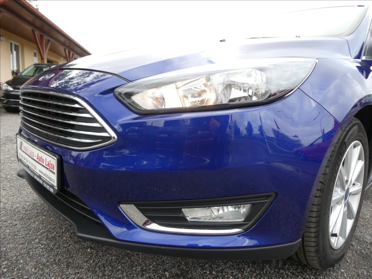 Ford Focus, 1,5 110kW 1.MAJITEL, SERVISKA - fotka 4