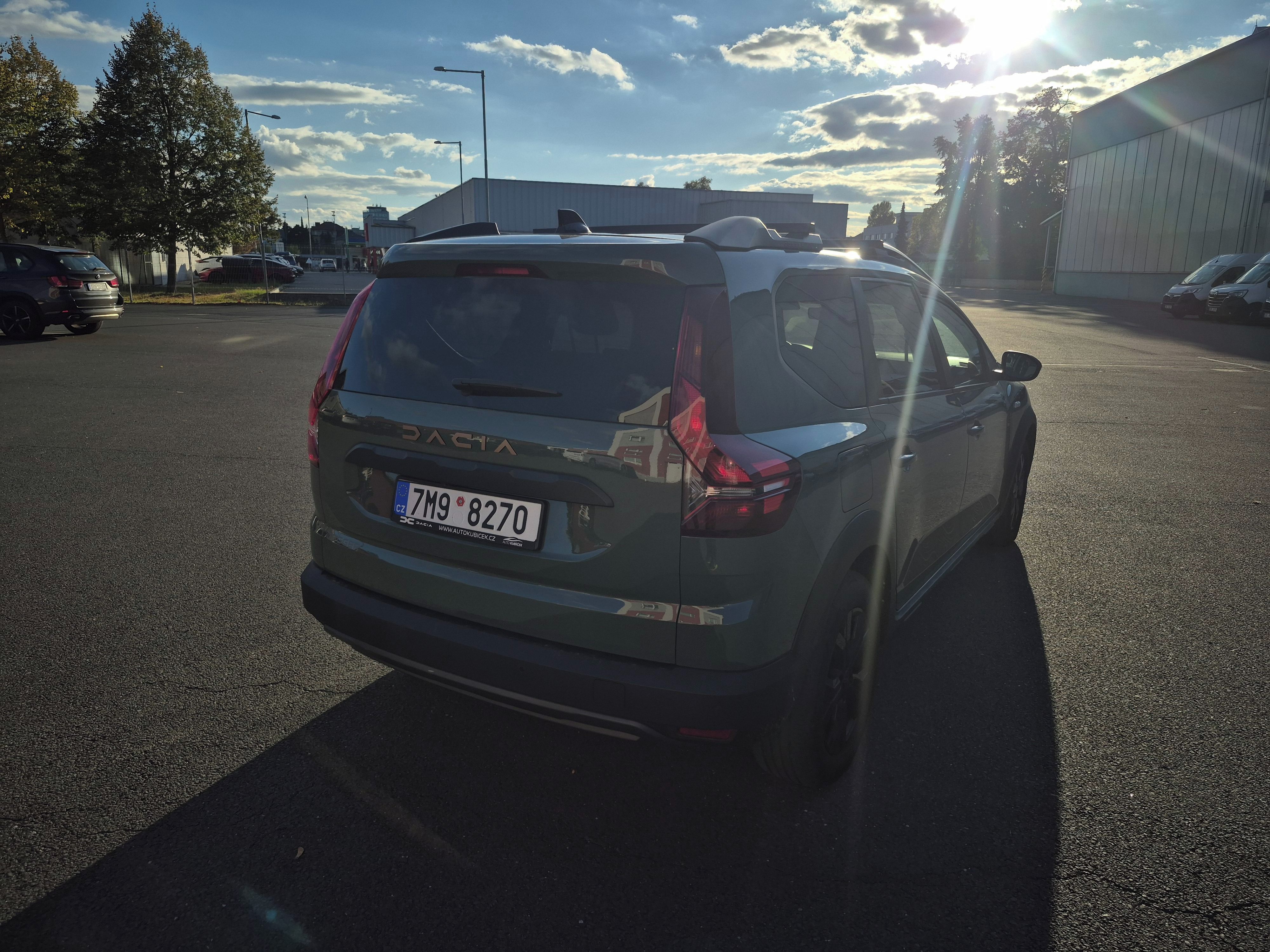 Dacia Jogger, Dacia Jogger 1.0tsi 1 majitel - fotka 4