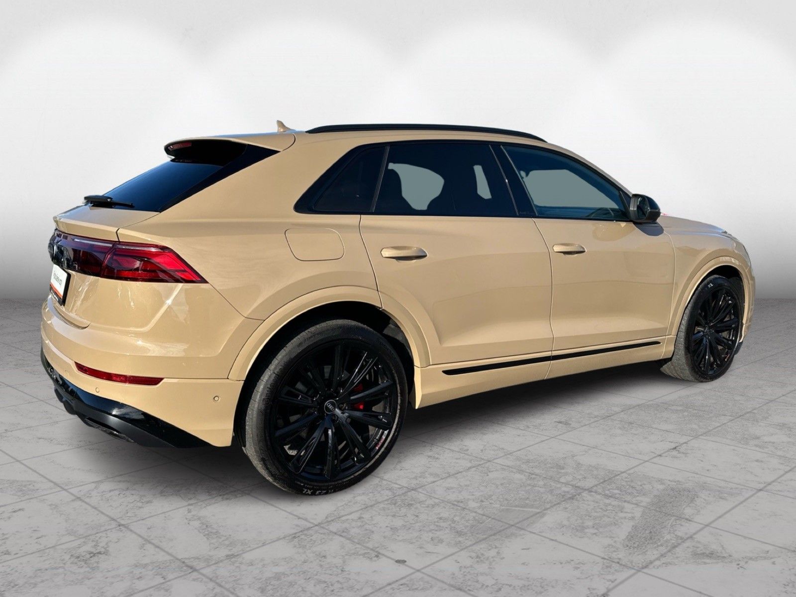 Audi Q8, 60 TFSIe PHEV 250kW Quattro - fotka 6