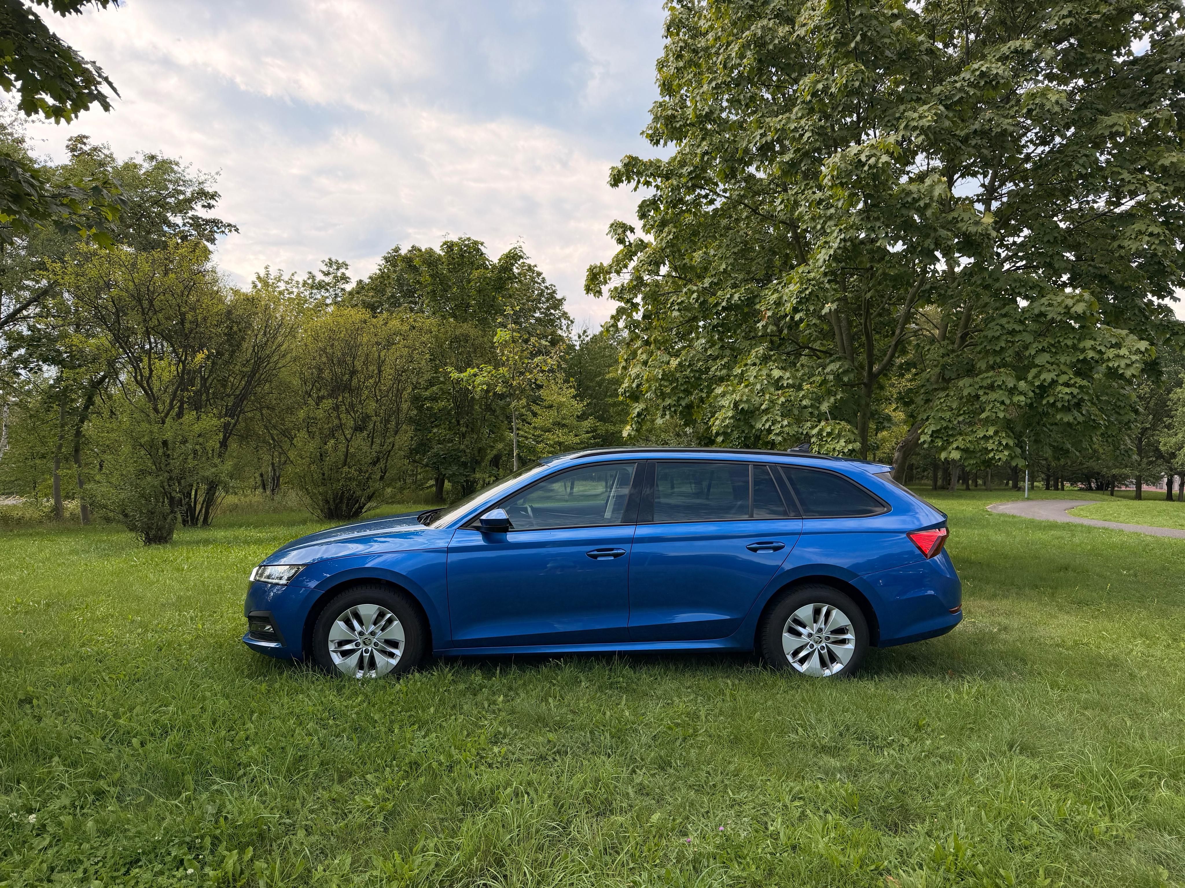 Škoda Octavia, 2.0TDI  DSG NEHAVAROVANÉ ČR - fotka 2