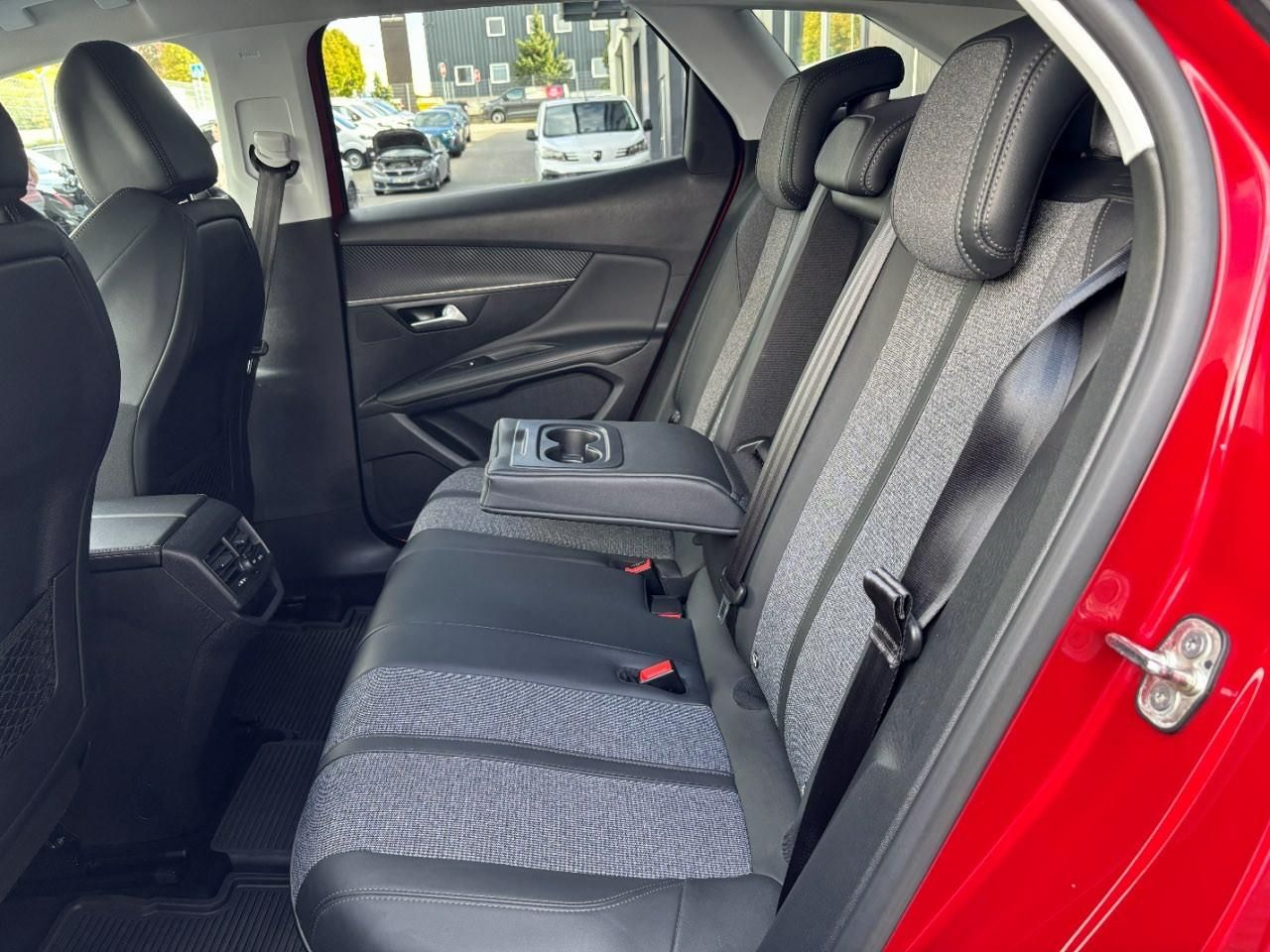 Peugeot 3008, ALLURE 1.5 BHDi 96 kW - fotka 5
