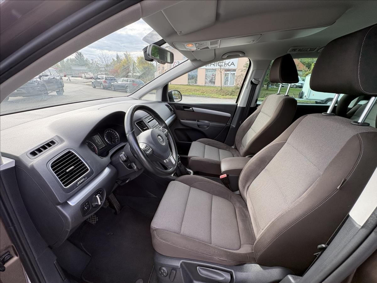Volkswagen Sharan, 2,0 TDi 103kW 7sed,Servis,2Maj - fotka 3