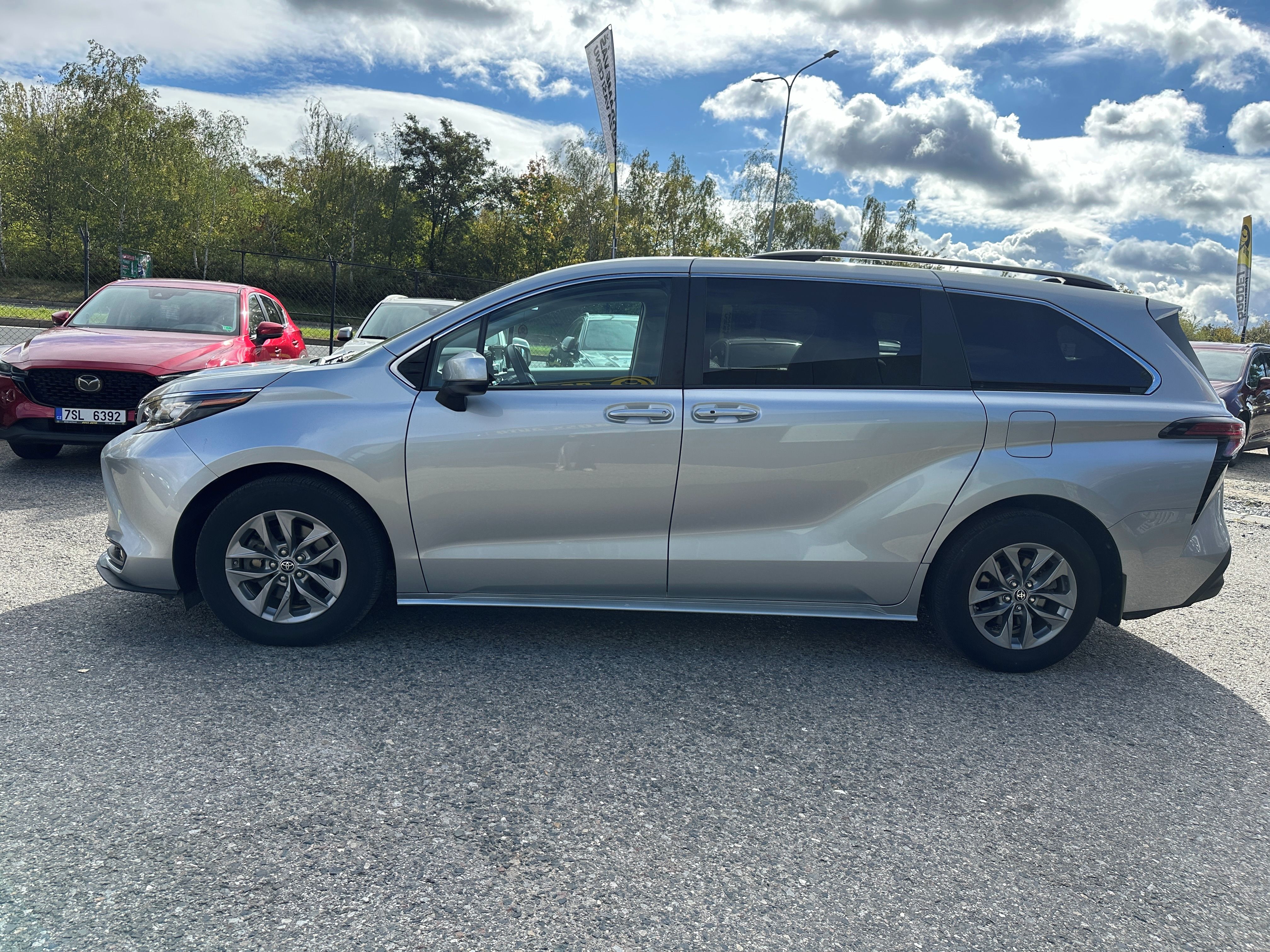 Toyota Sienna, Toyota Sienna 2022 - fotka 4
