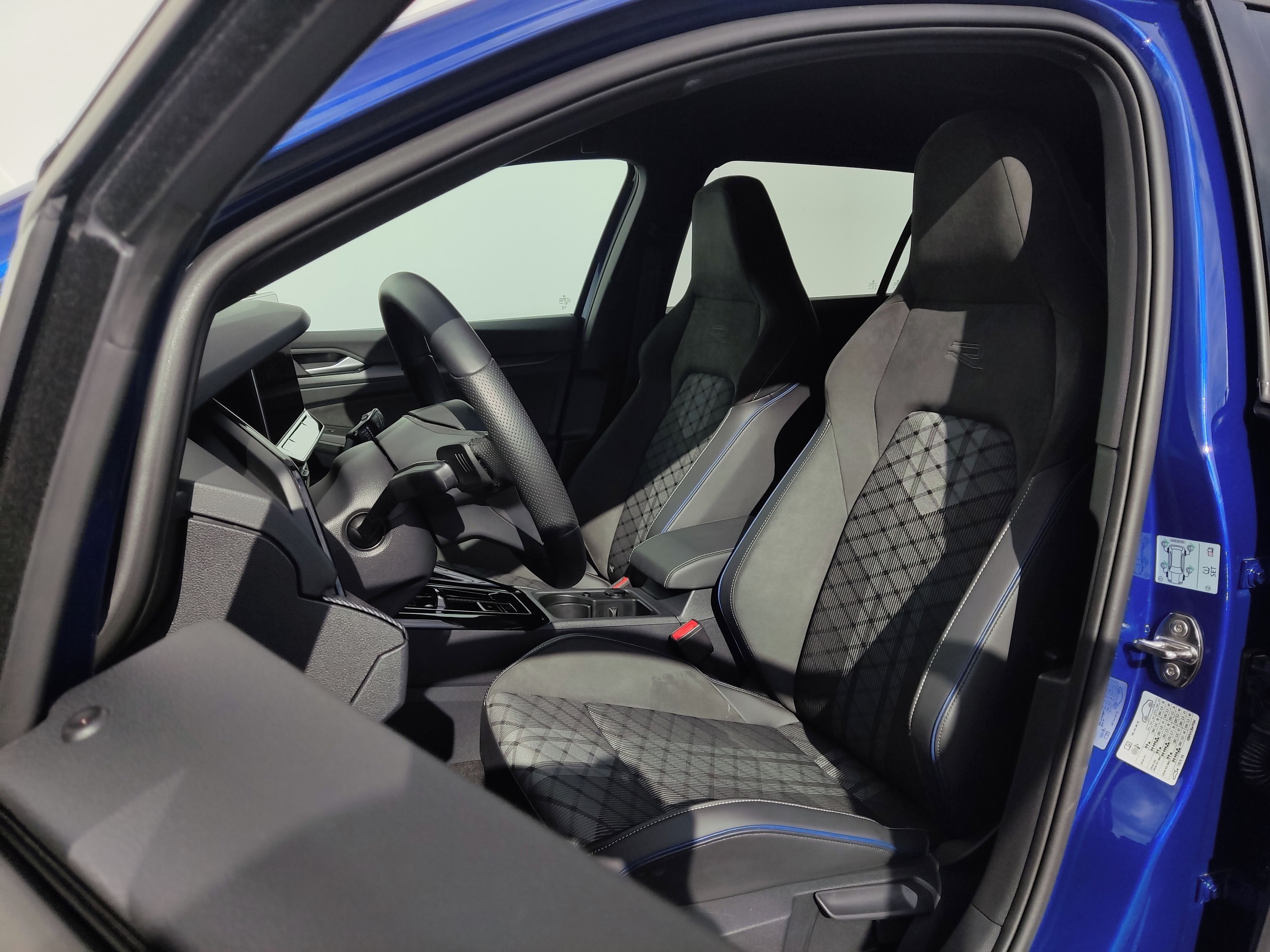 Volkswagen Golf, 2.0 TSI 150 kW DSG 4M R-line - fotka 6