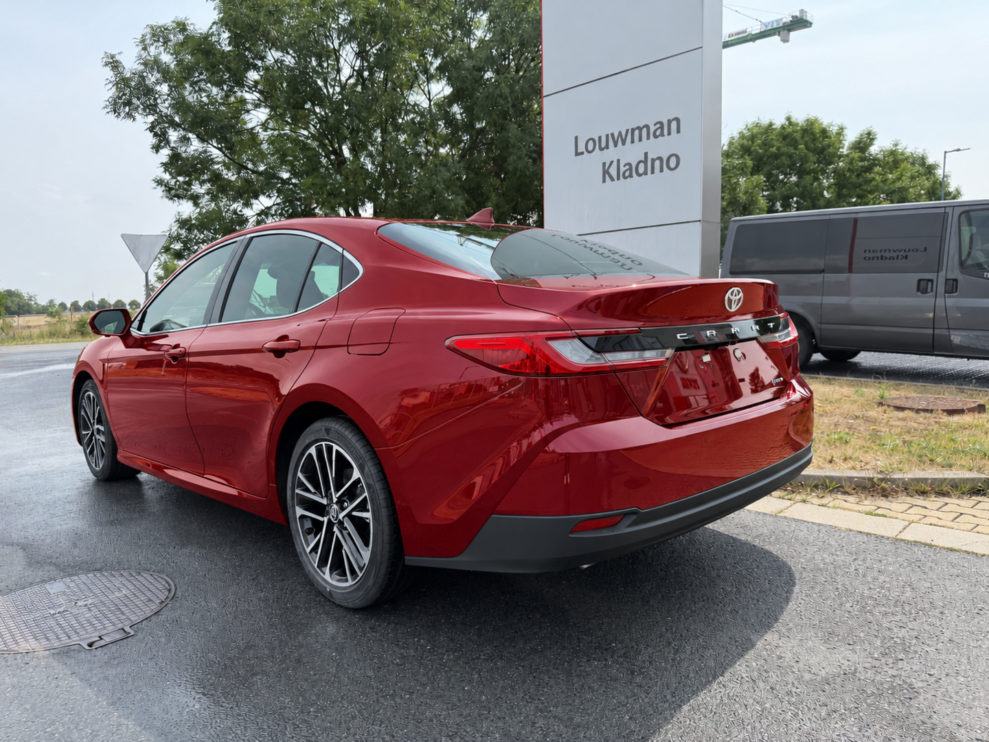 Toyota Camry, 2.5 HEV Executive - fotka 4