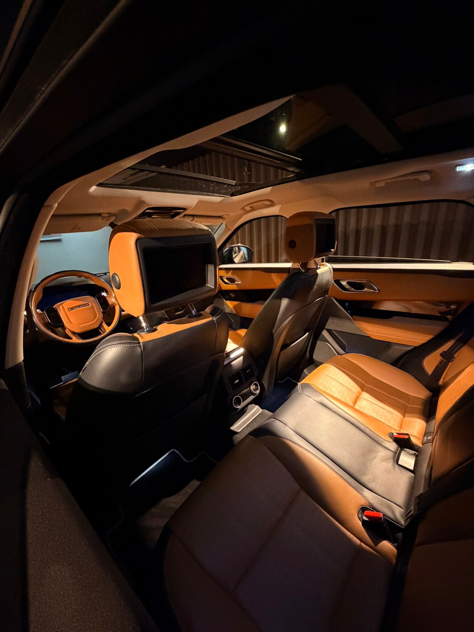Land Rover Range Rover Velar - fotka 5