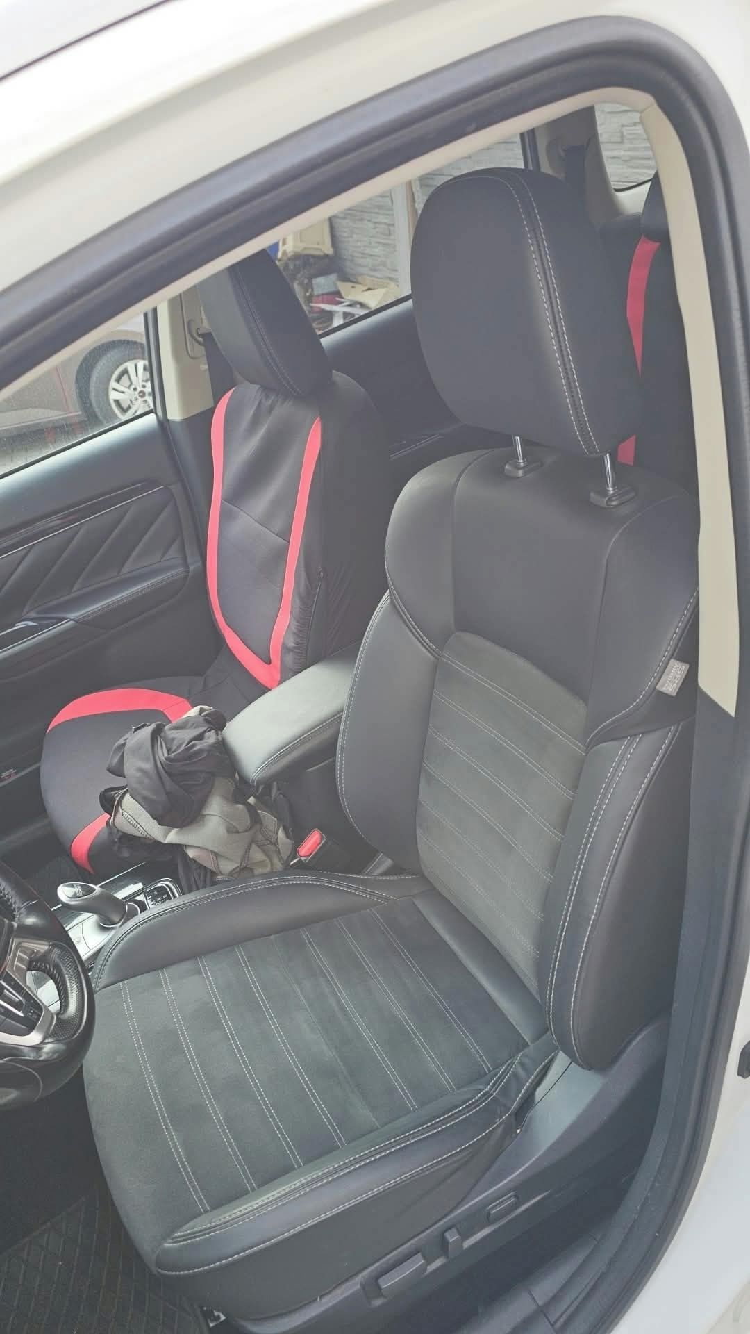 Mitsubishi Outlander, 2,4 PHEV - fotka 4