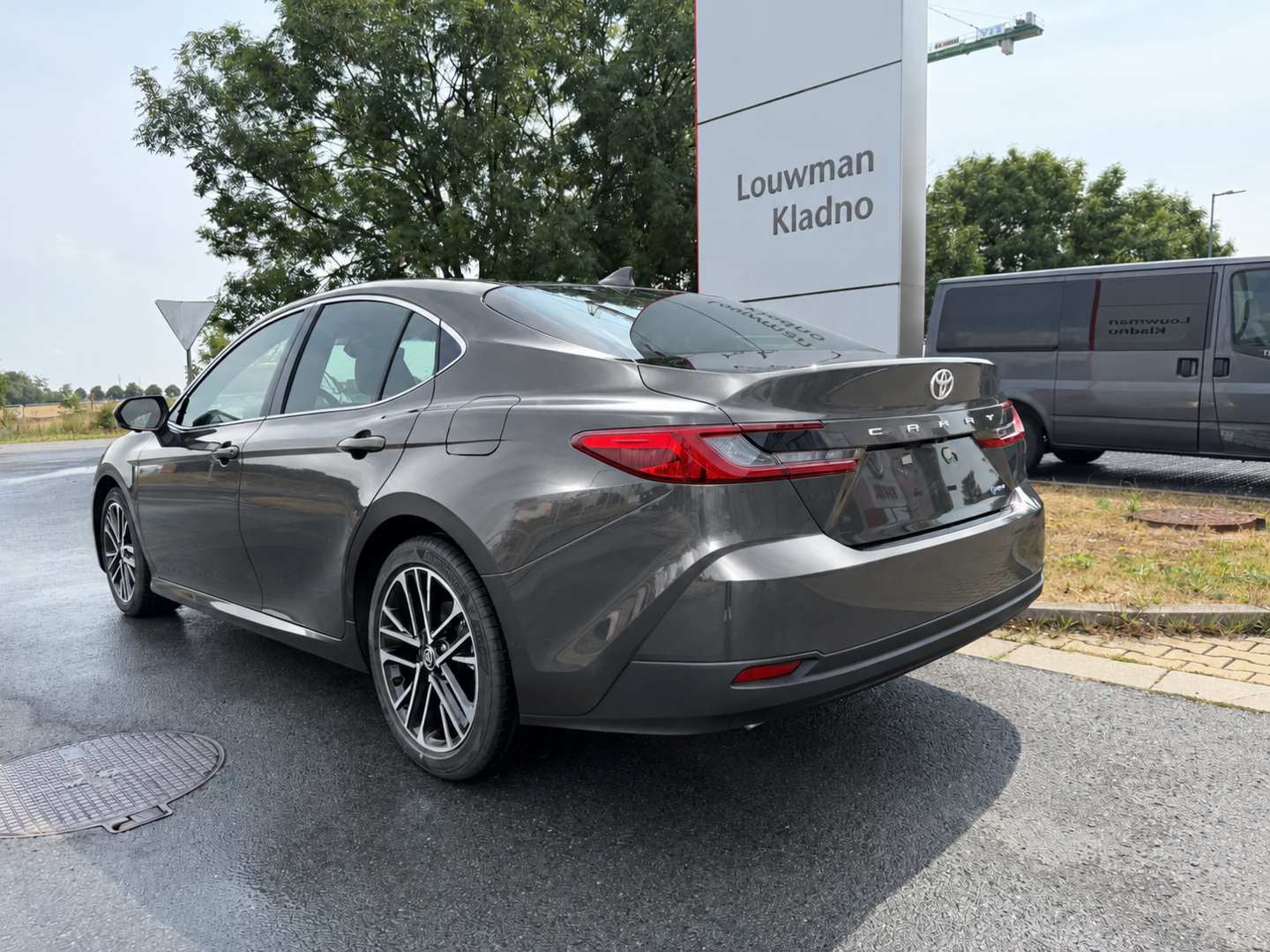Toyota Camry, 2.5 HEV Executive - fotka 3