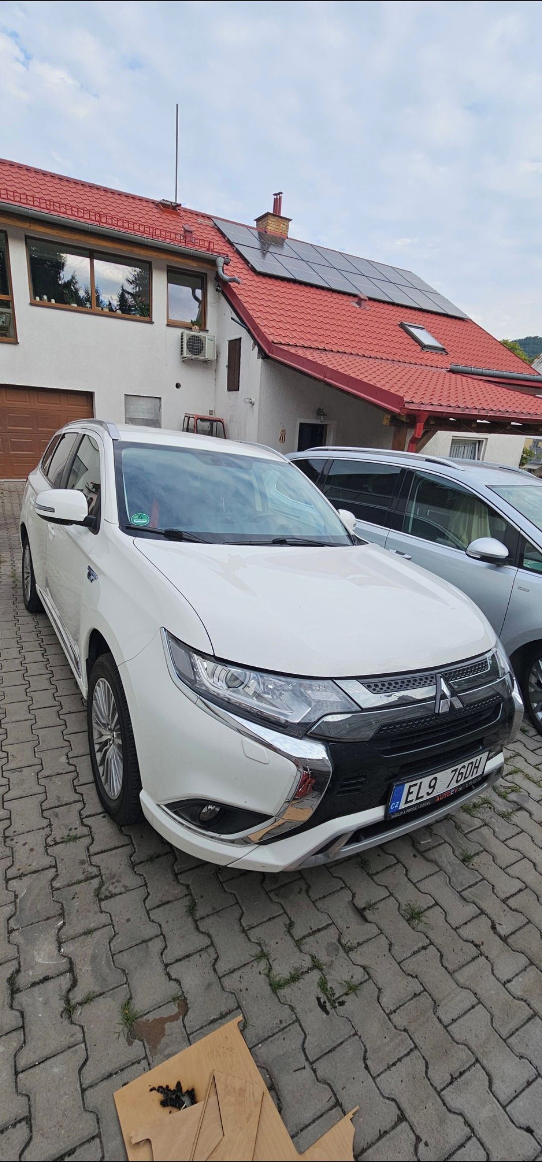 Mitsubishi Outlander, 2,4 PHEV
