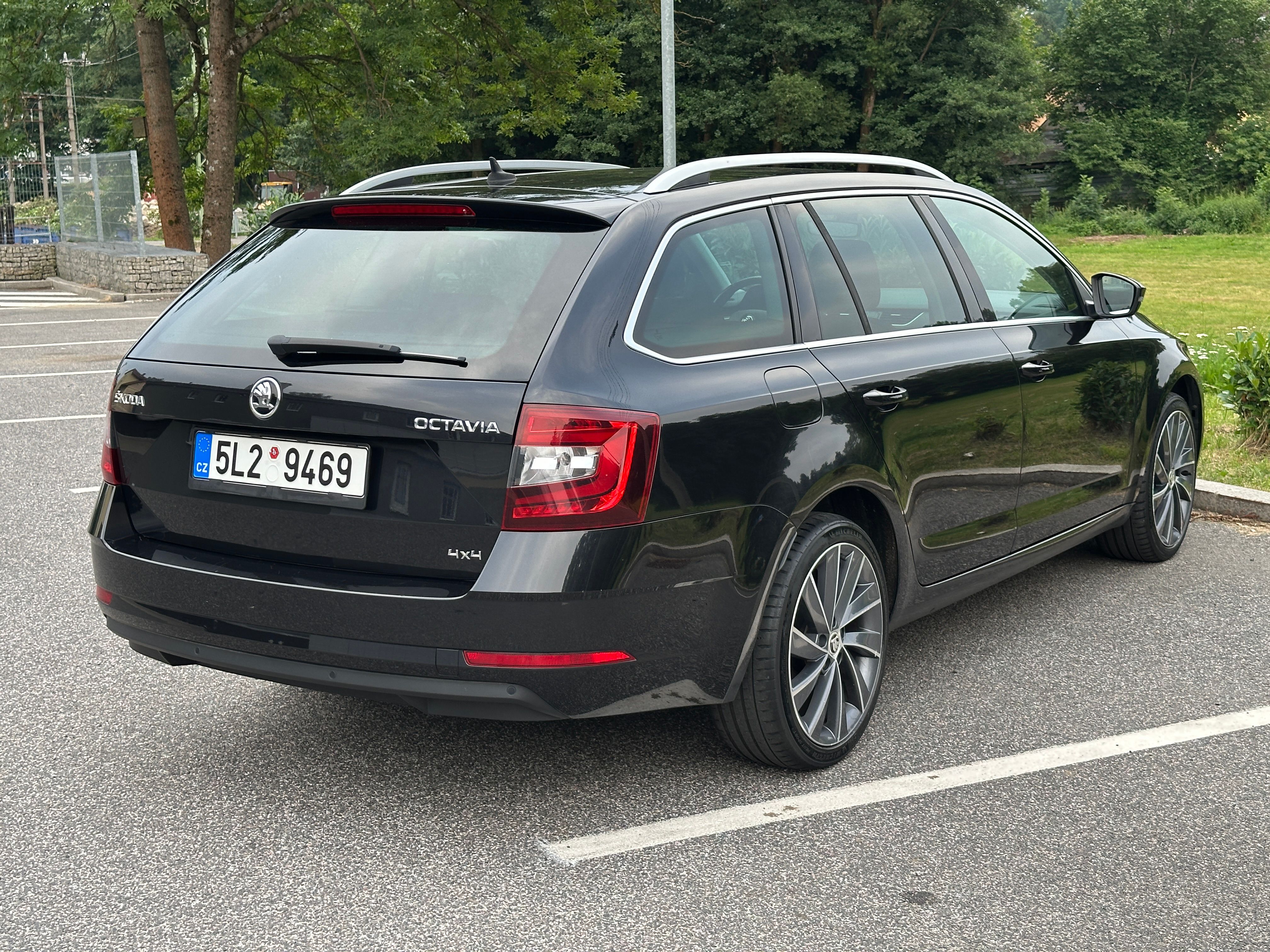 Škoda Octavia, 2.0 TDI 135kW Webasto - fotka 5
