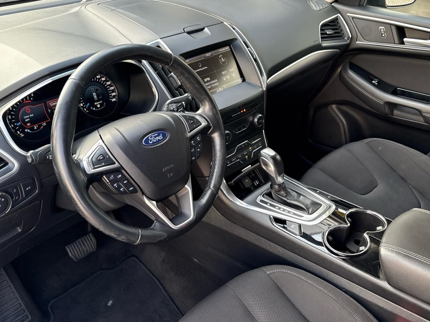 Ford S-MAX, 2.0 TDCi Titanium EAT6 4x4 - fotka 6