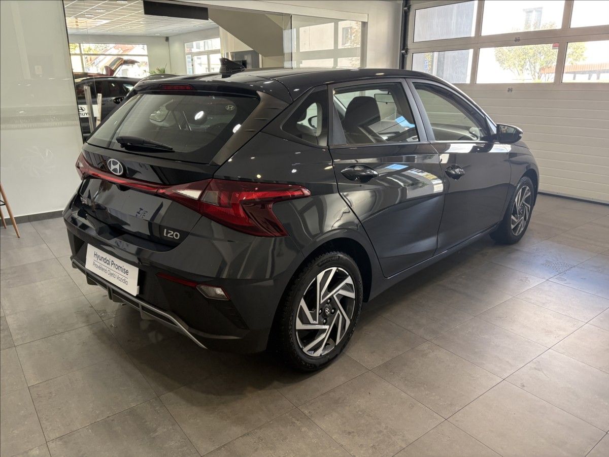Hyundai i20, 1,2i MT Wave + Winter - fotka 5