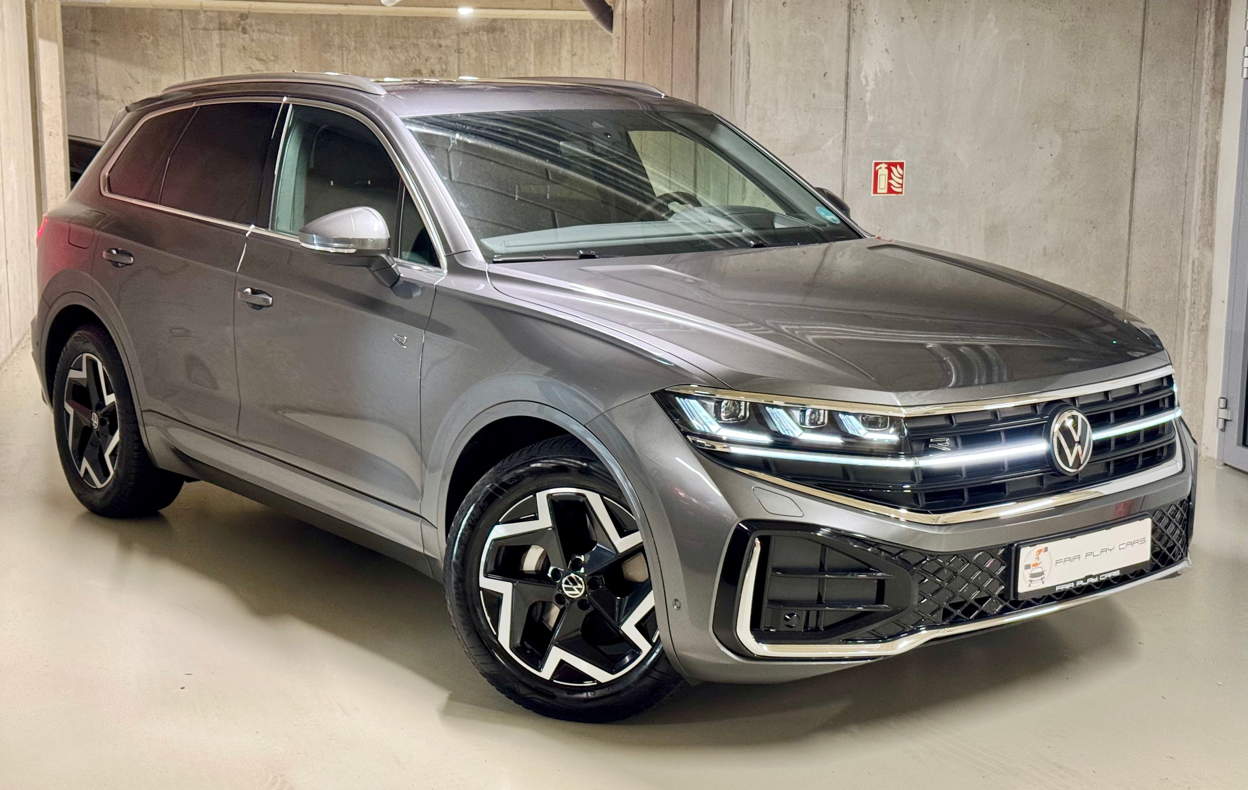 Volkswagen Touareg, R-line/4WS/air/matrix/webast - fotka 2