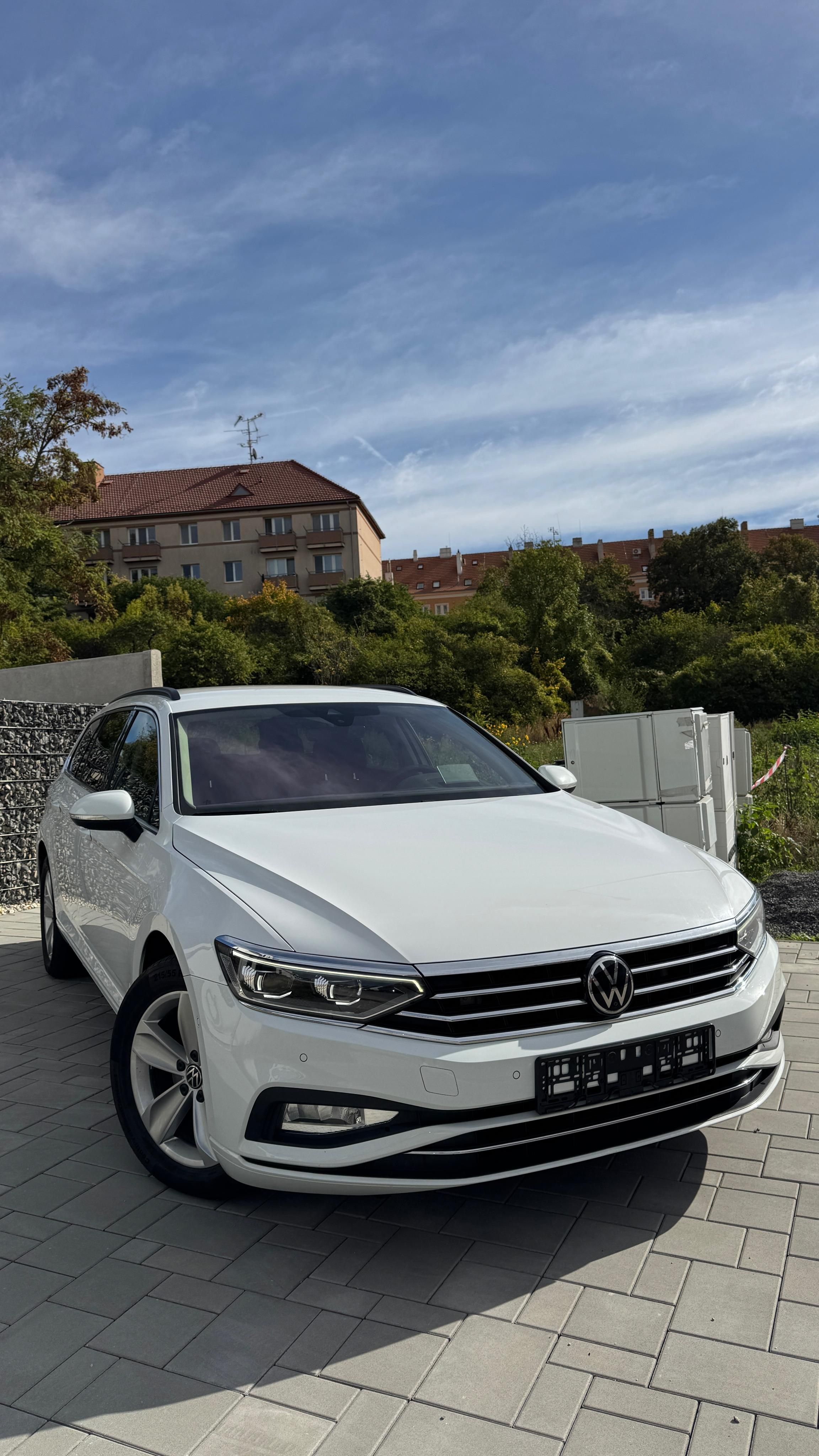 Volkswagen Passat, B8 FACELIFT 2.0 TDI DSG 4x4 - fotka 3