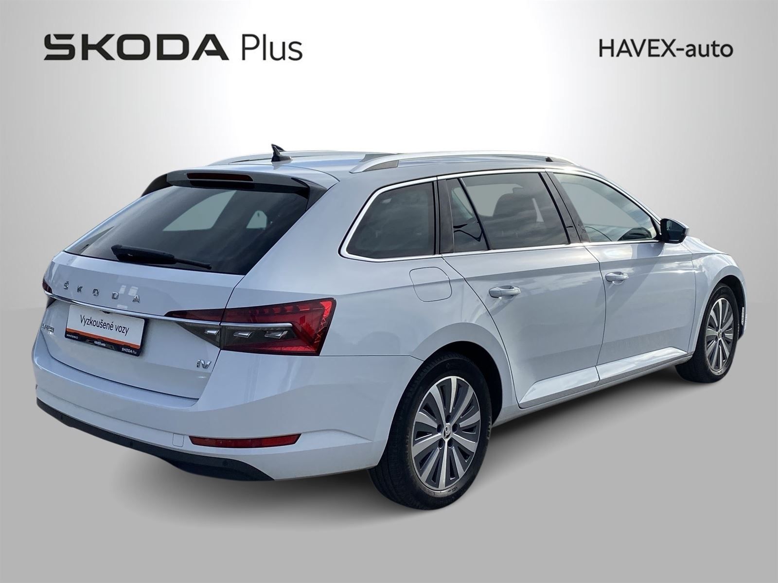 Škoda Superb, Combi iV 1.4 TSI DSG Style - fotka 2