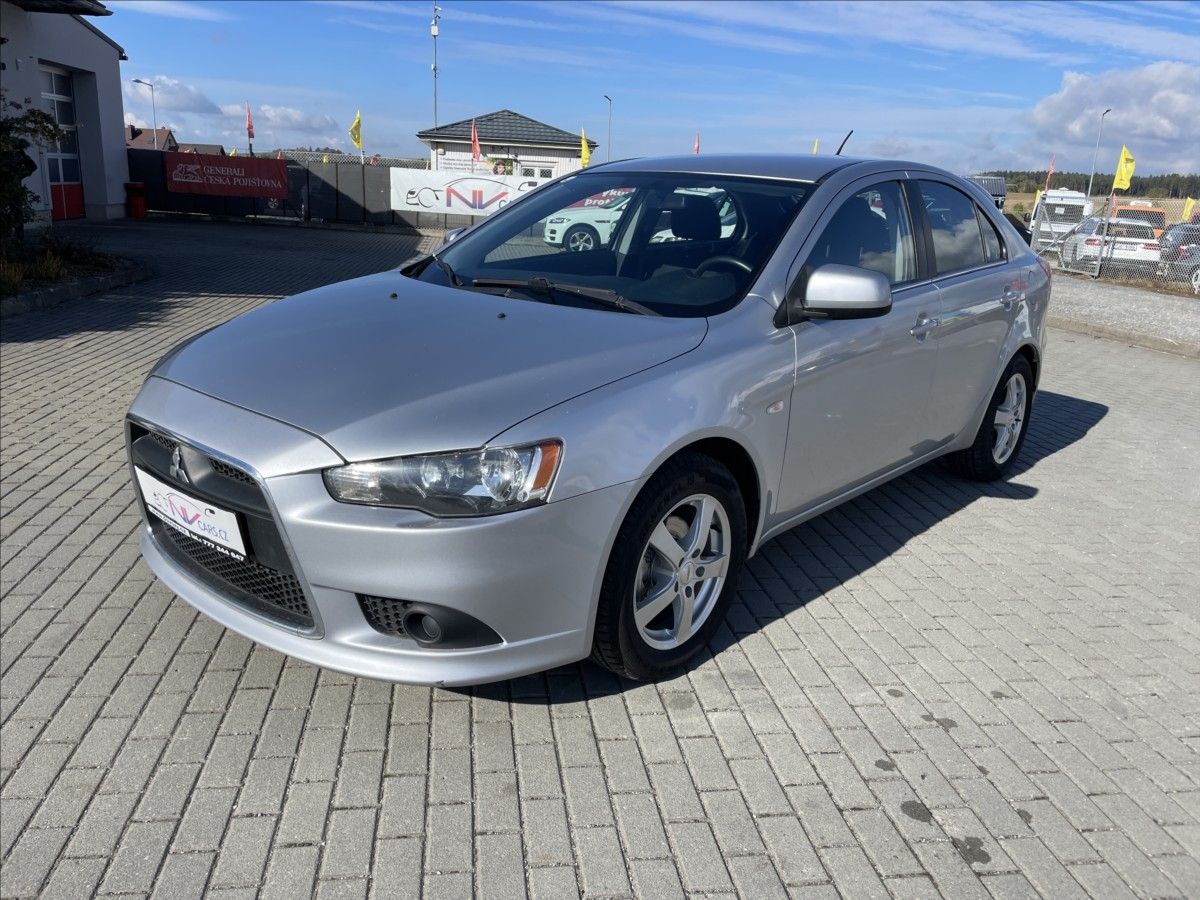 Mitsubishi Lancer, 1,6 i 86kw Invite Klima Tažné