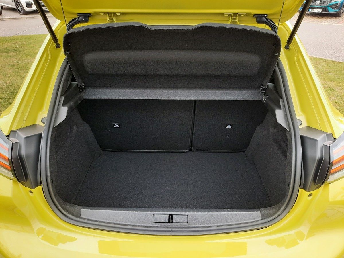 Peugeot 208, STYLE 1,2 TURBO 100k M6 - fotka 5
